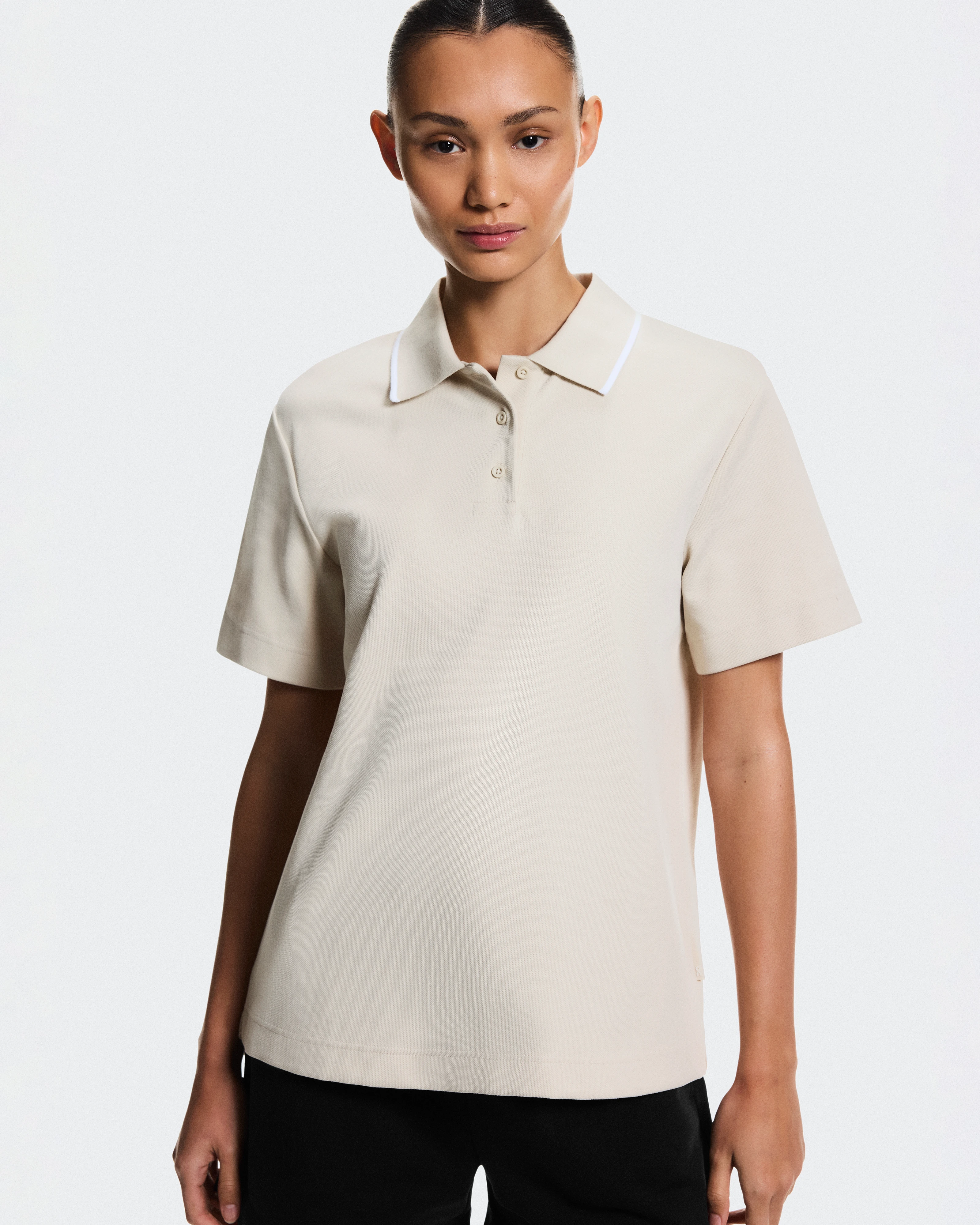 On Courtside Polo Sand & White Femme Hauts et t-shirts