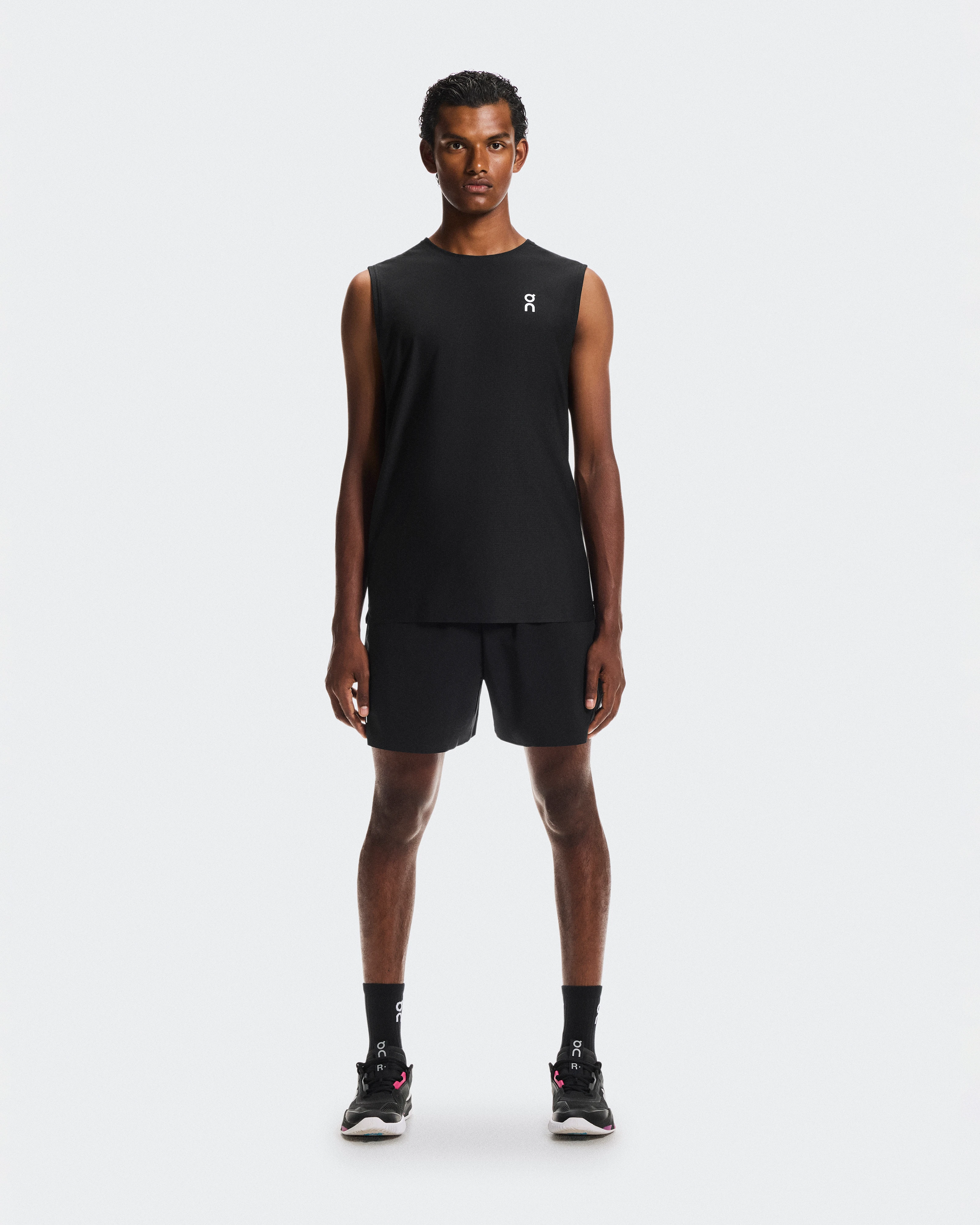 On Court Tank Black Homme Hauts et t-shirts