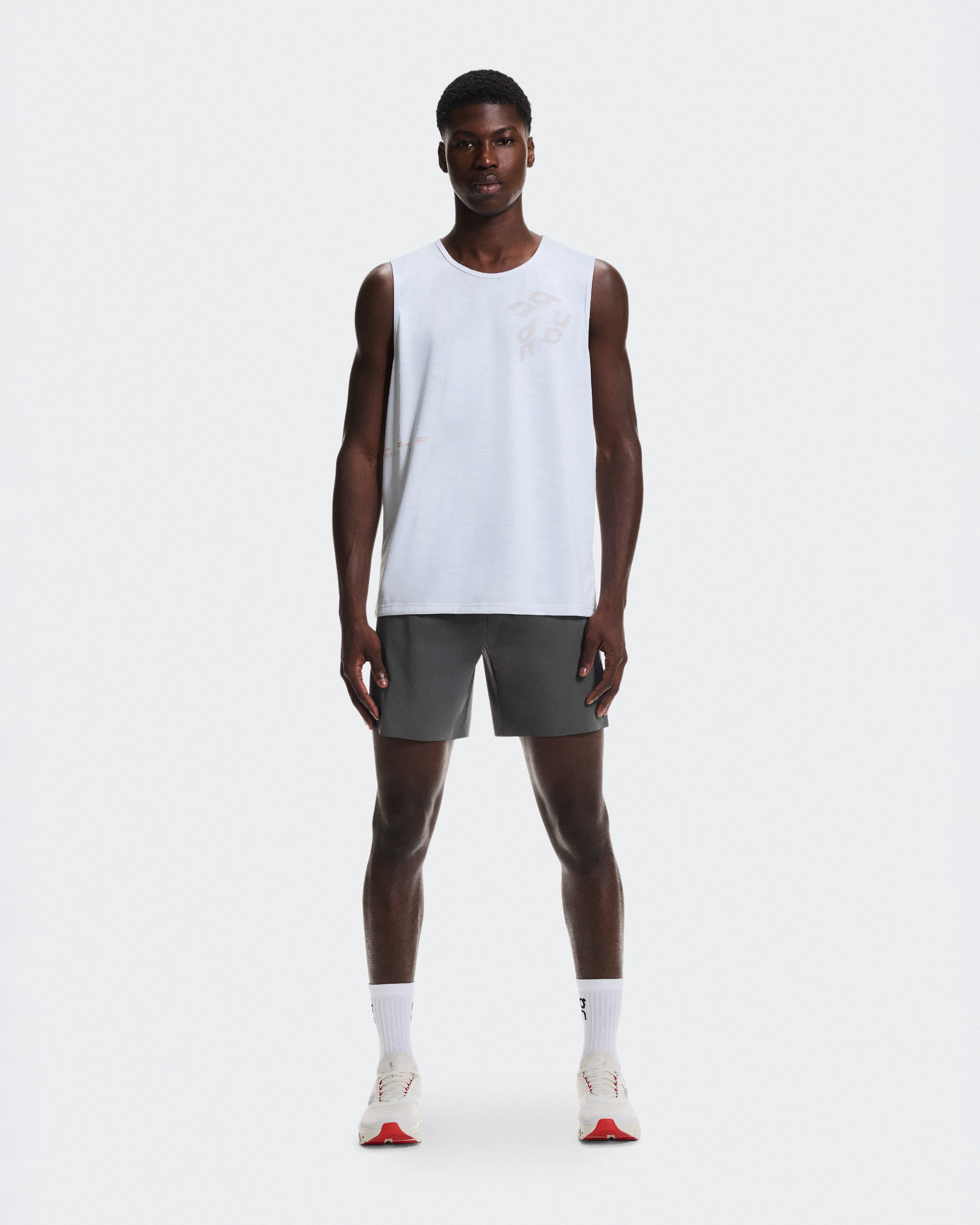On On Run Tank White Homme Hauts et t-shirts