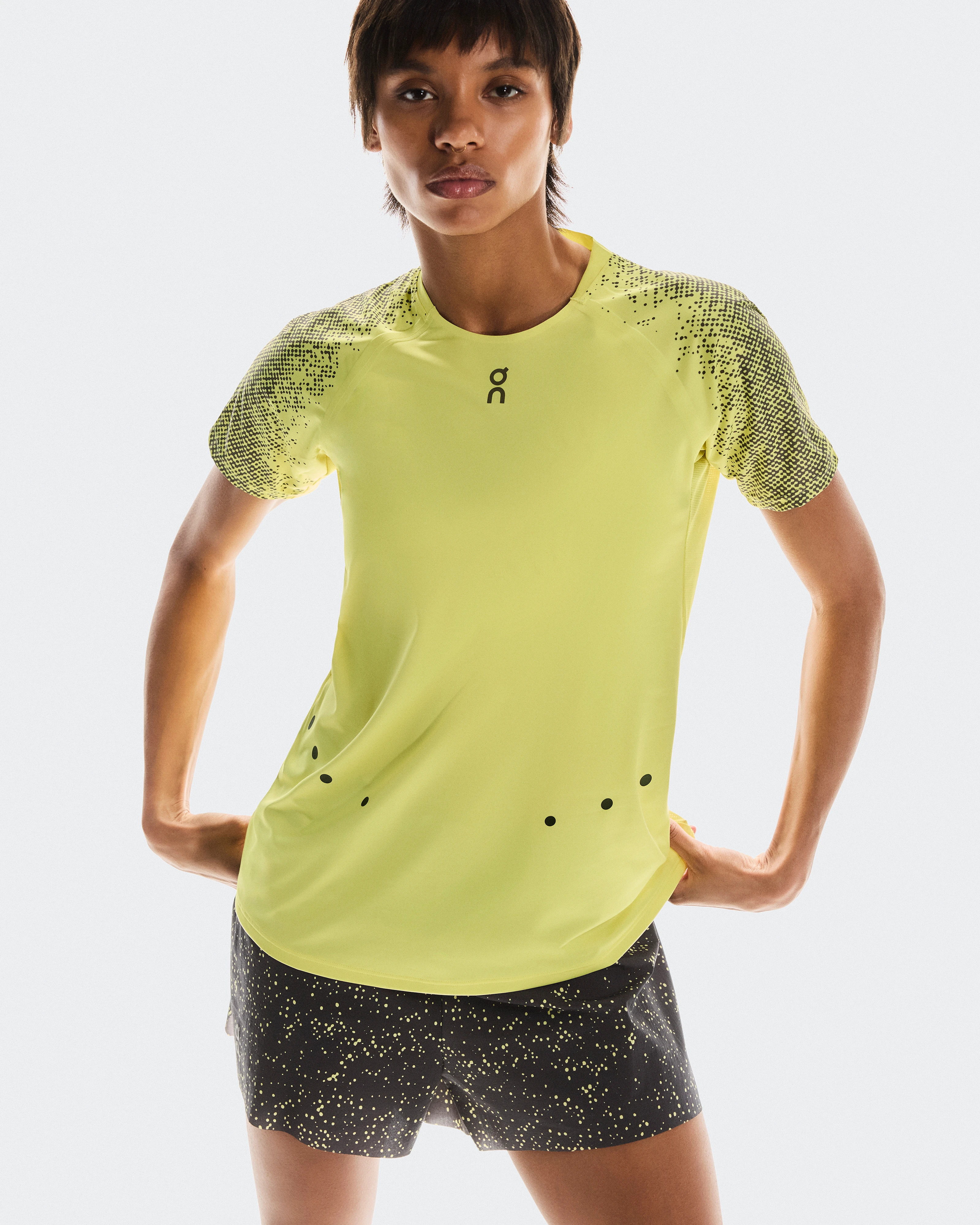 On Ultra-T Limelight & Grey Femme Hauts et t-shirts