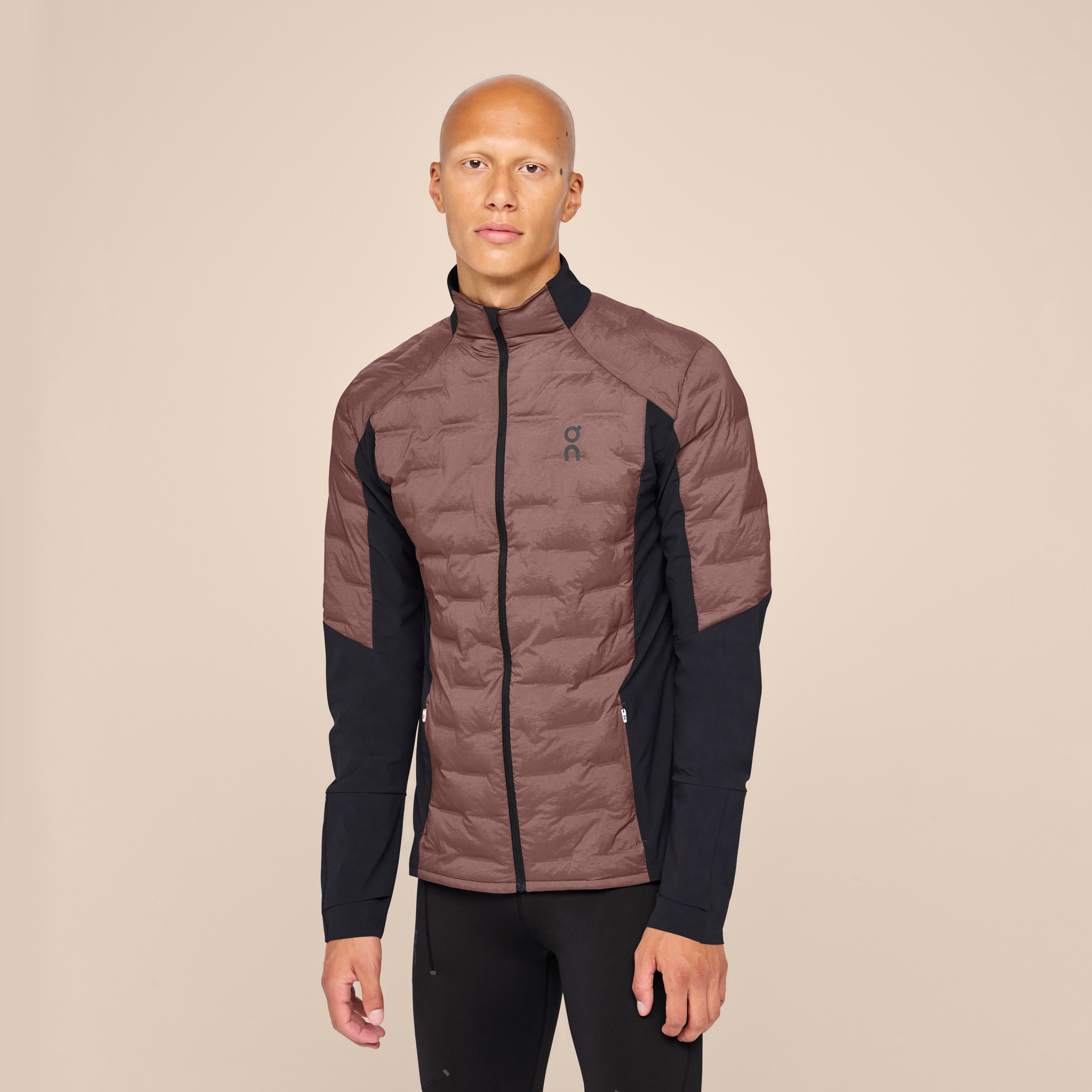 On Climate Jacket Grape & Black Homme – Multi-usage, isolation ciblée, matériau évacuant l’humidité Vestes