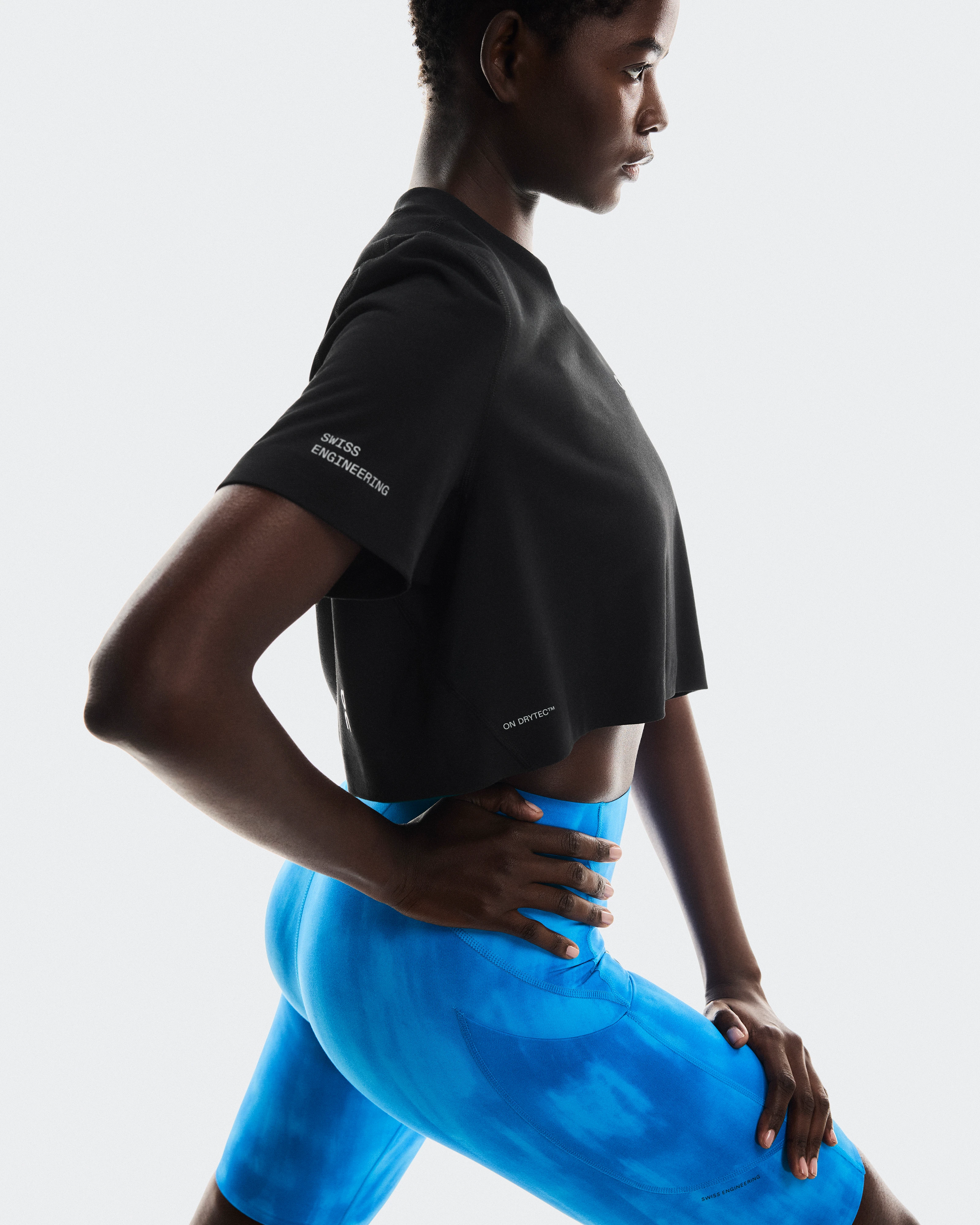 On Train-T Crop Black Femme Hauts et t-shirts