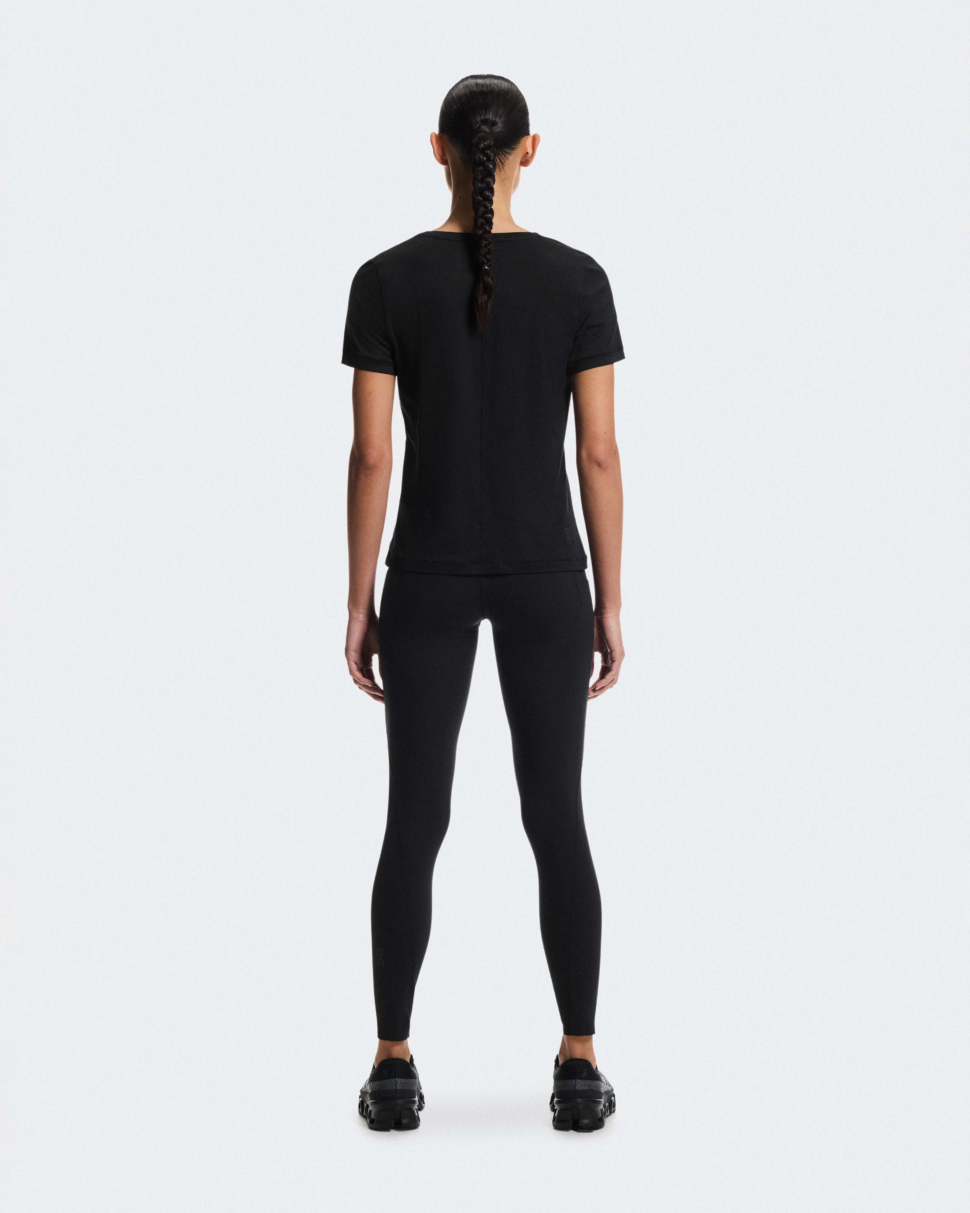 On Studio-T Black Femme Hauts et t-shirts