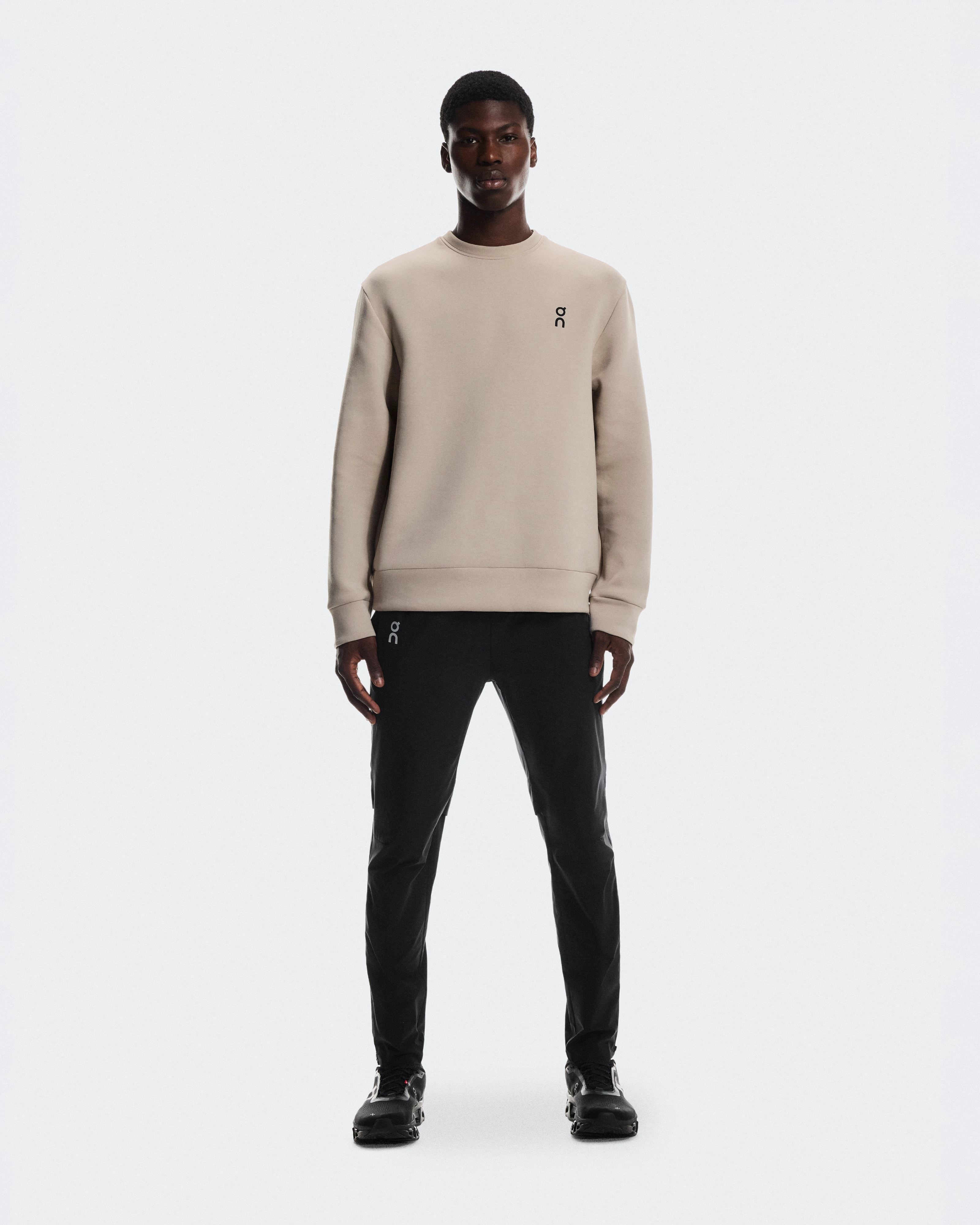 On Focus Tech Crew Desert Homme Sweats à capuche et sweats