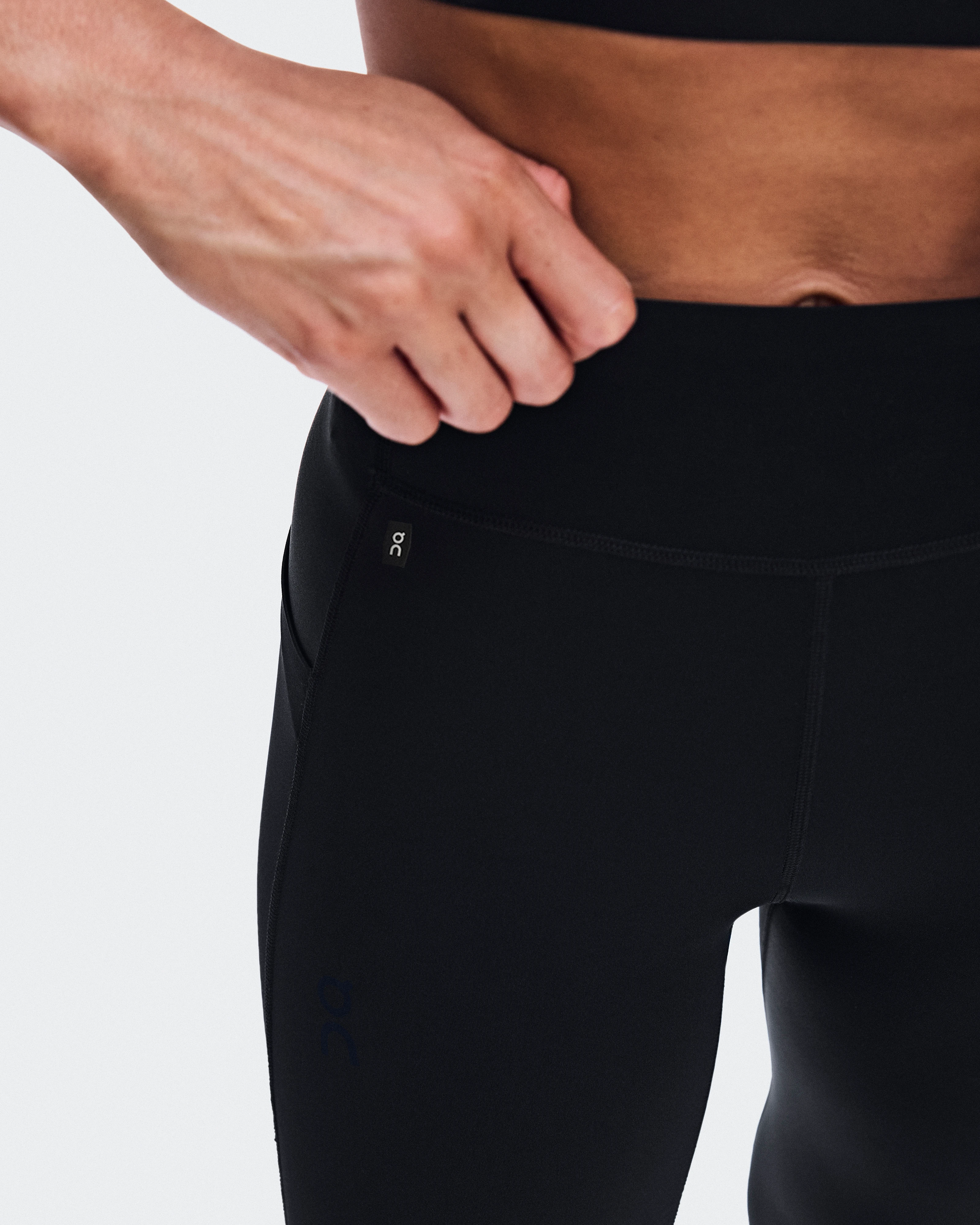 On Train Tights 7/8 Black Femme Leggings