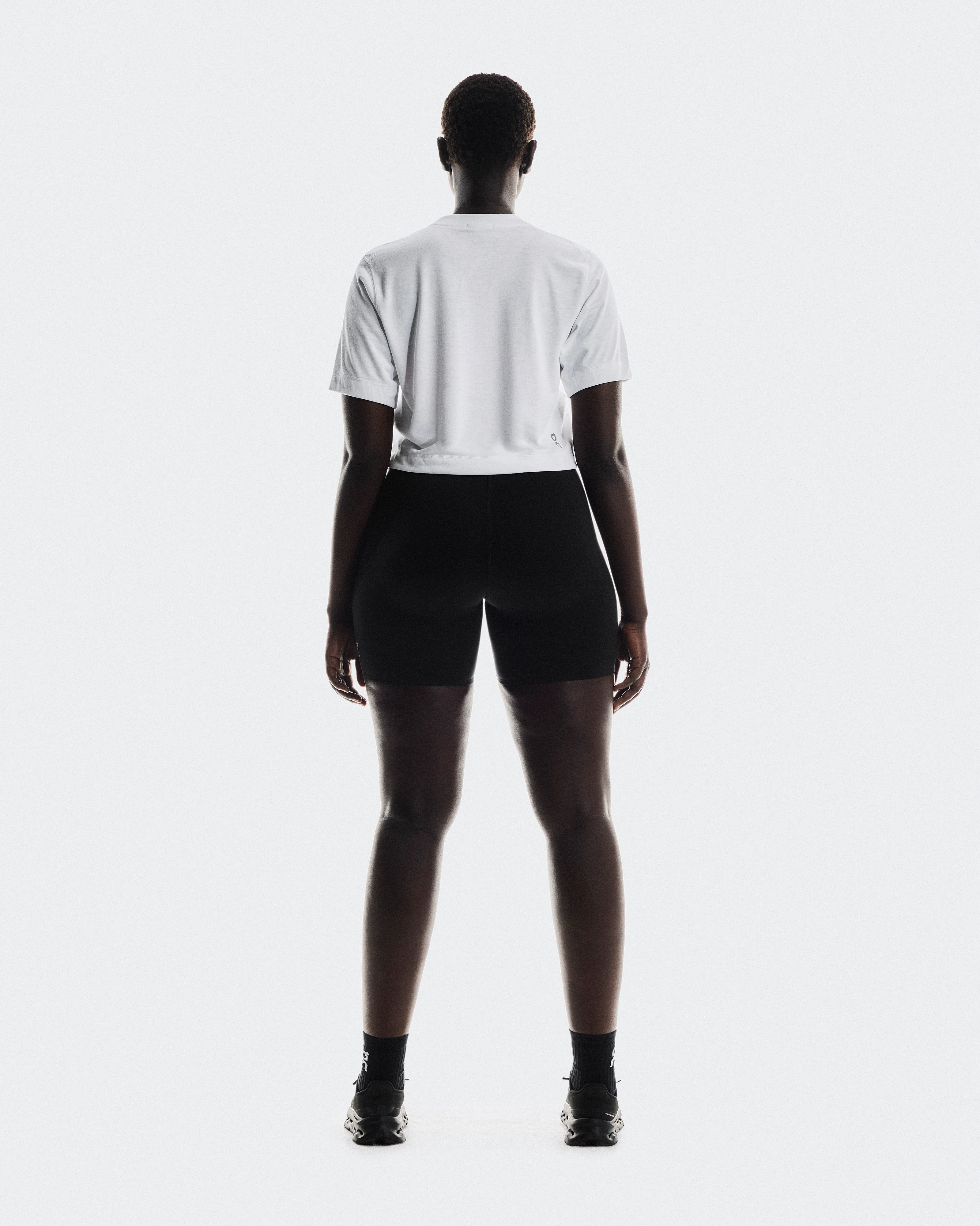 On Train-T Crop White Femme Hauts et t-shirts