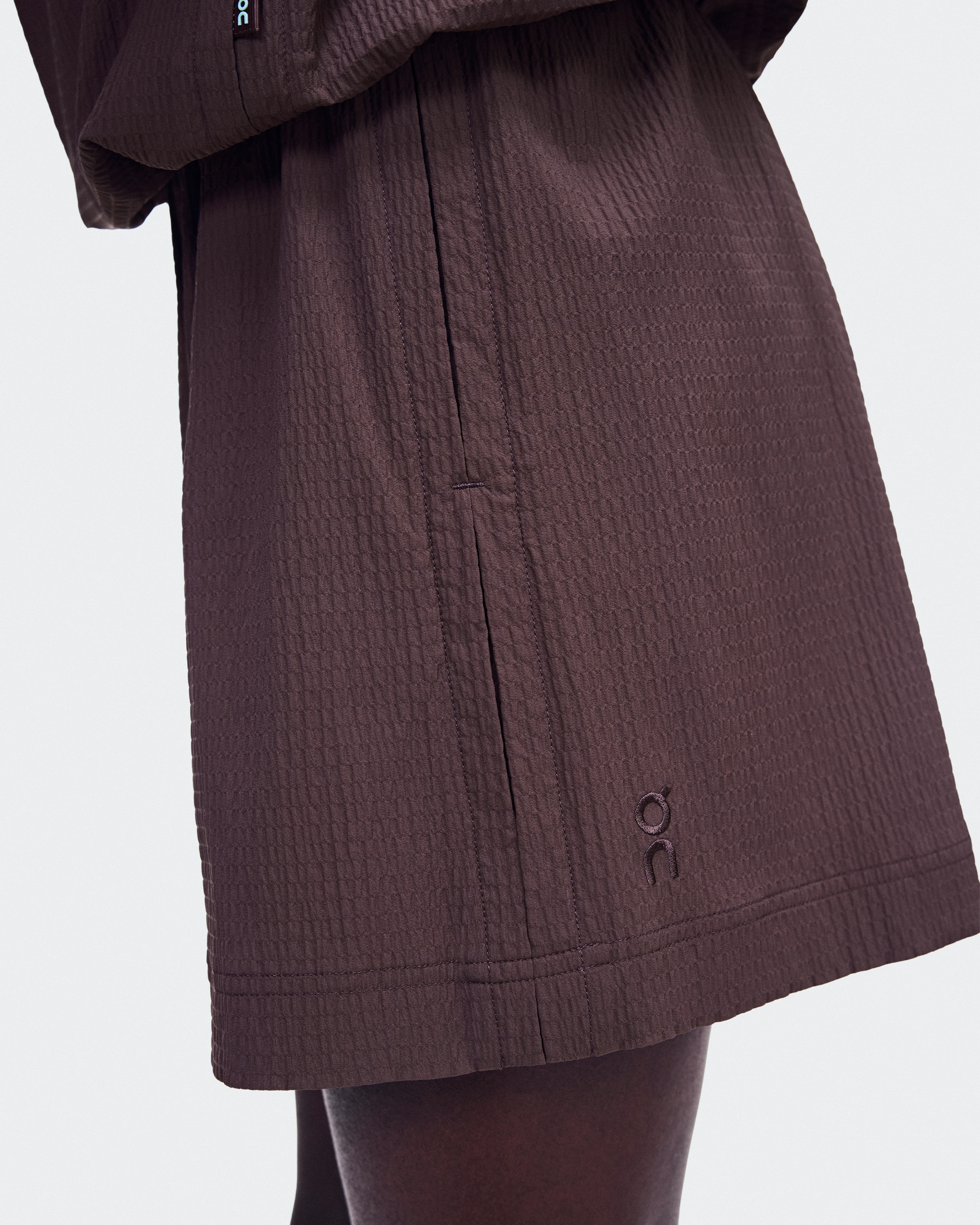 On Courtside Shorts Eaze Mulberry Femme Shorts