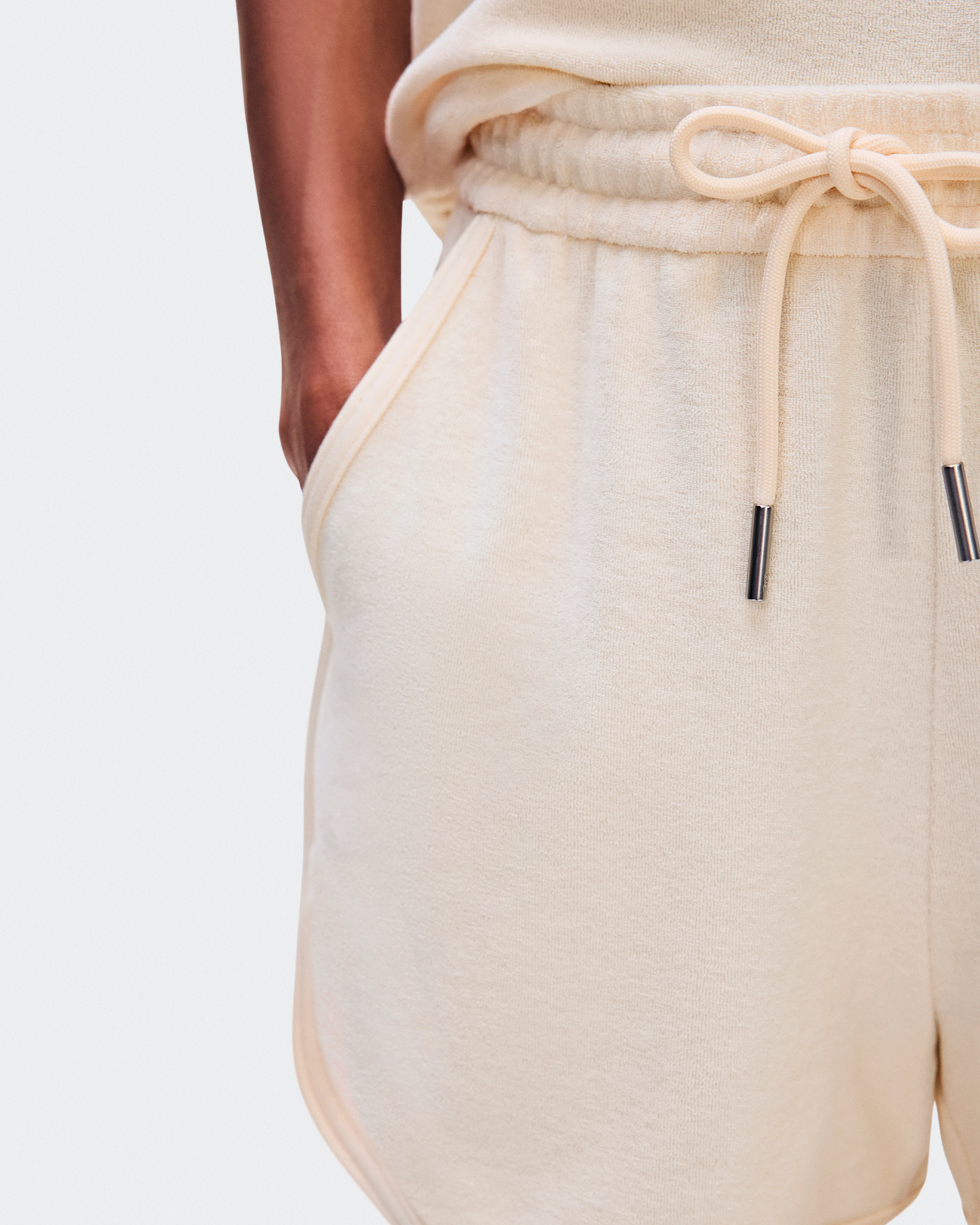 On Courtside Shorts Terry Chantilly Femme Active Life