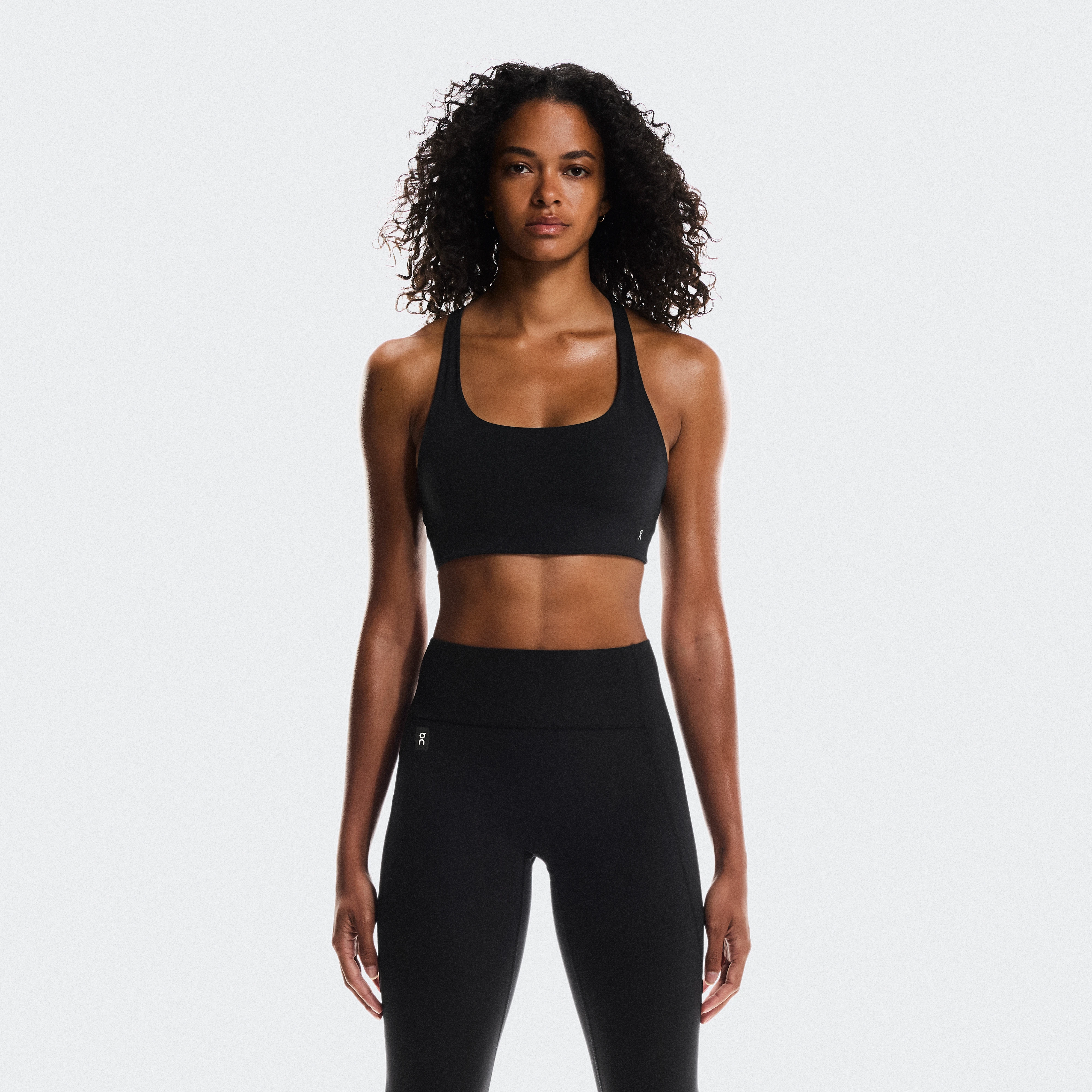 On Studio Bra Black Femme – Training à faible impact, maintien léger Brassières