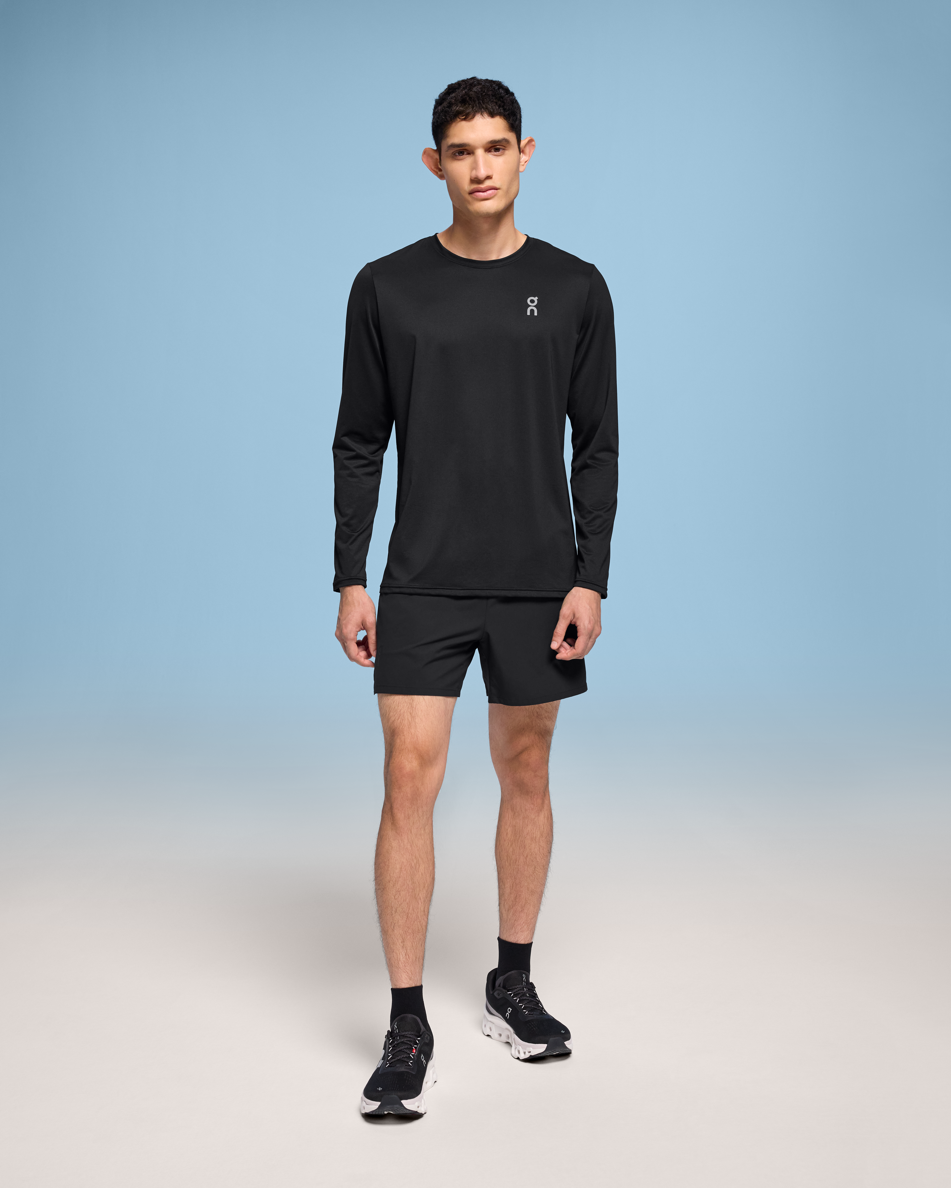 On Core Long-T Black Homme Hauts et t-shirts