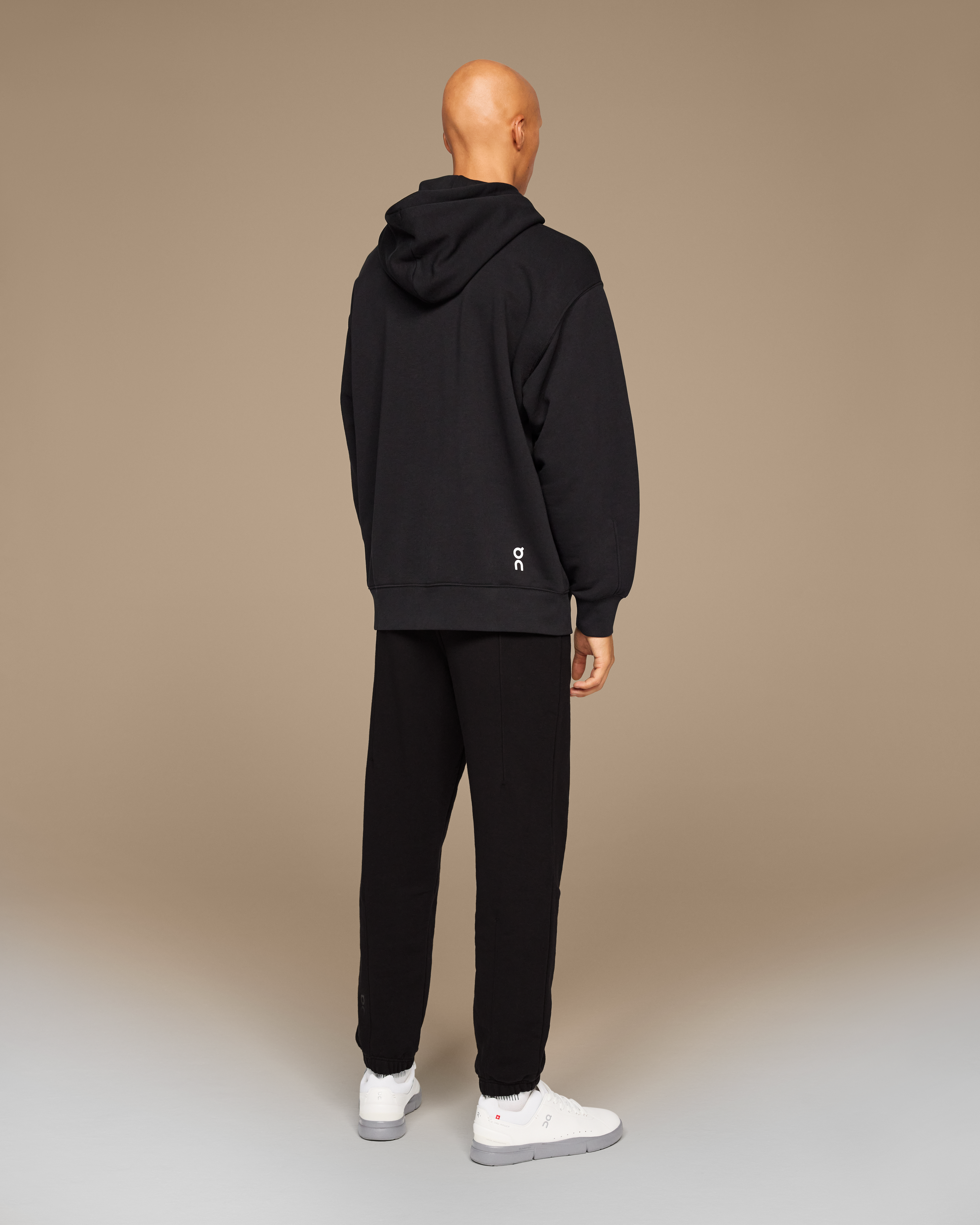 On Club Hoodie Black Homme Sweats à capuche et sweats