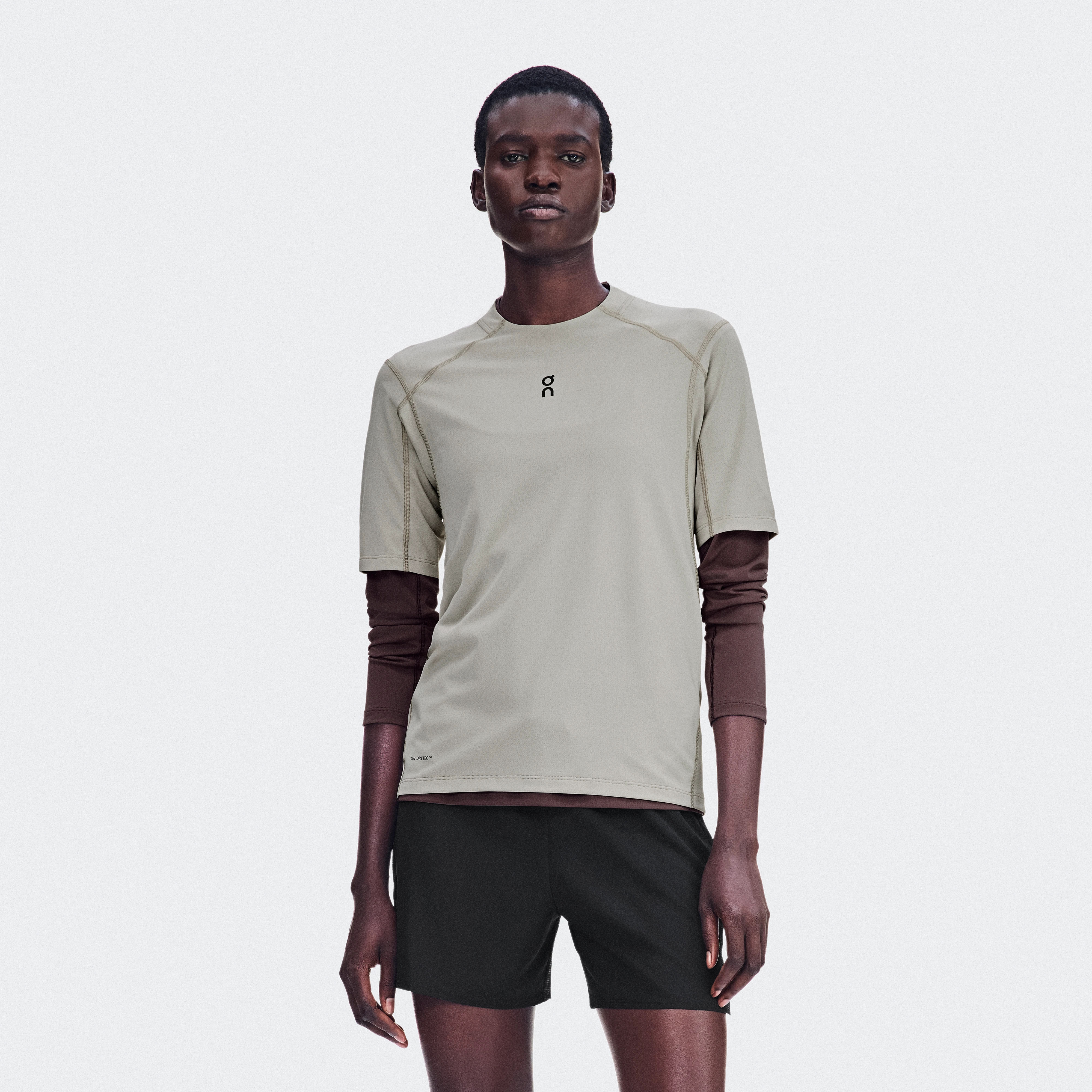 On Trail-T Solar Brume Femme – Trail running, UPF40+, running par temps chaud et ensoleillé Running de trail Hauts et t-shirts