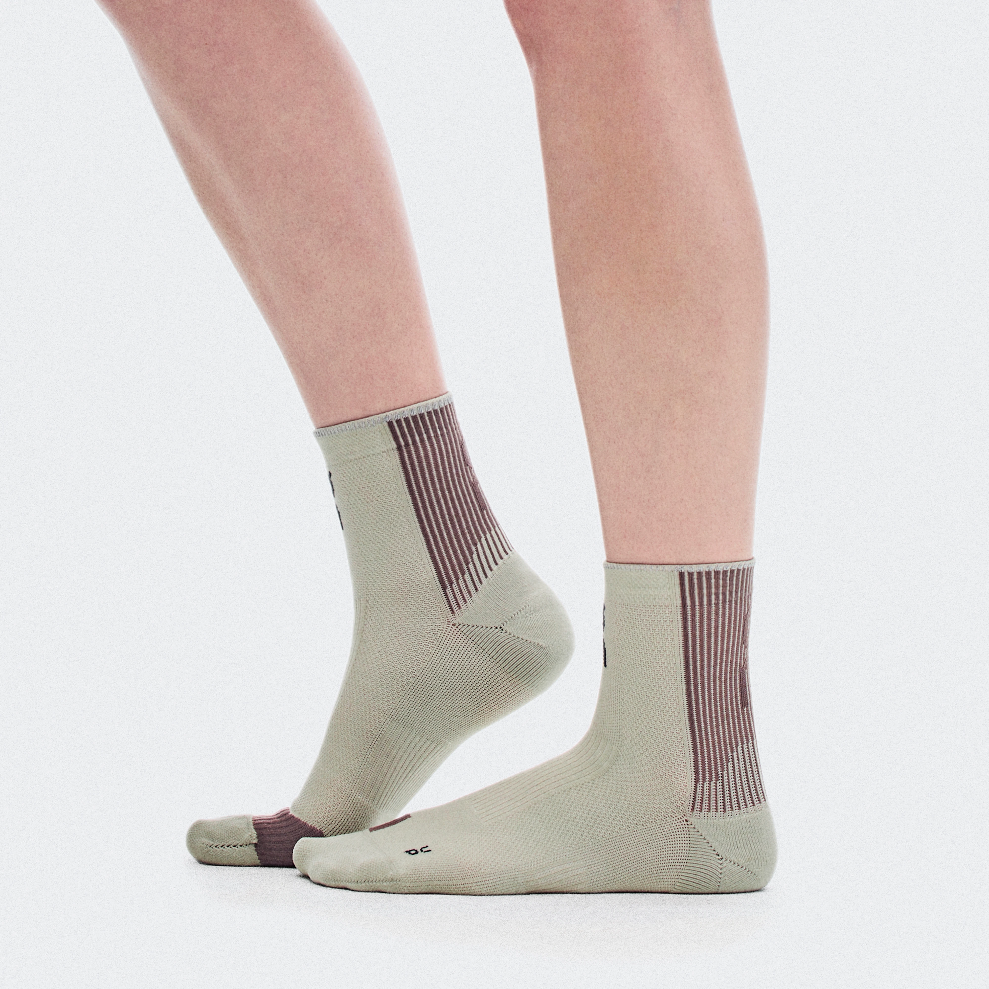 On Performance Run Sock Mid Brume & Clove Unisexe – Running haute performance, respirabilité, amorti Chaussettes