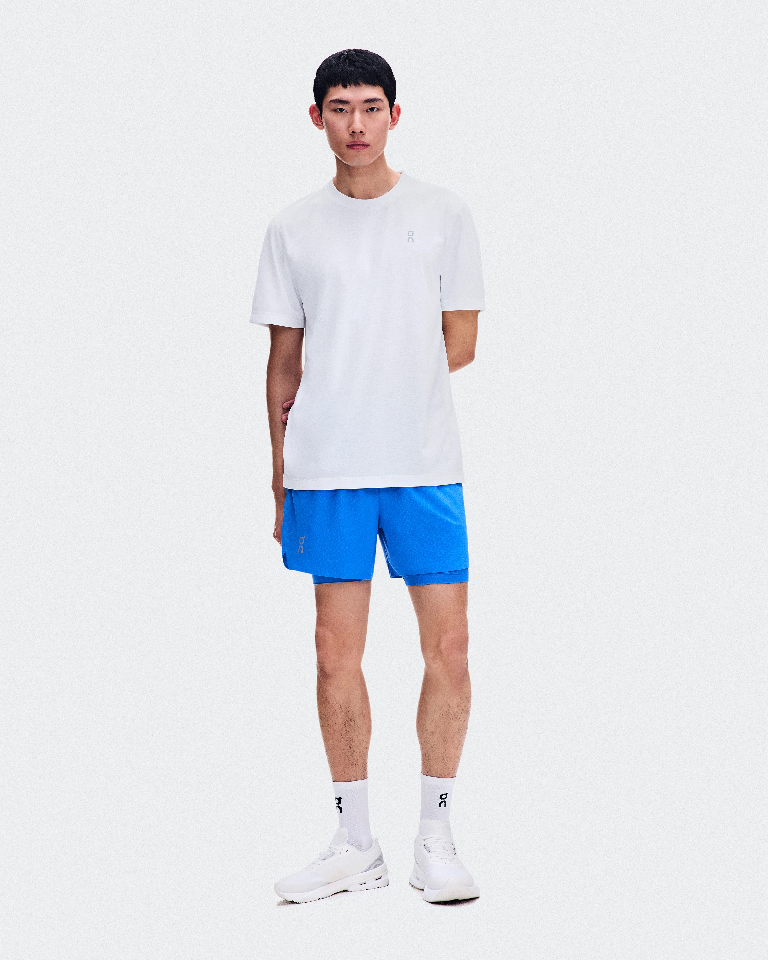 On Train-T White Homme Hauts et t-shirts