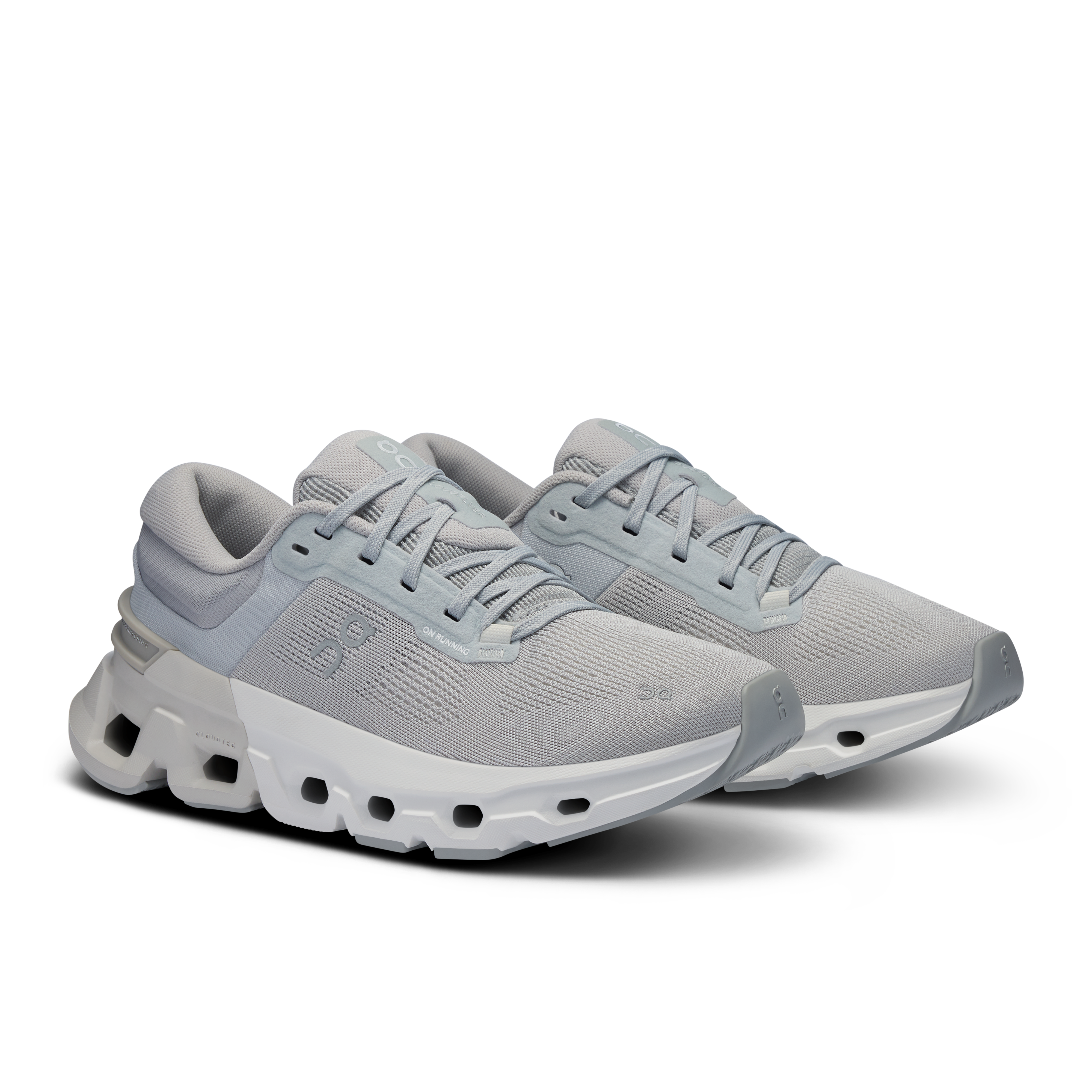 On Cloudflyer 5 Glacier & Wolf Femme Running sur route Chaussures
