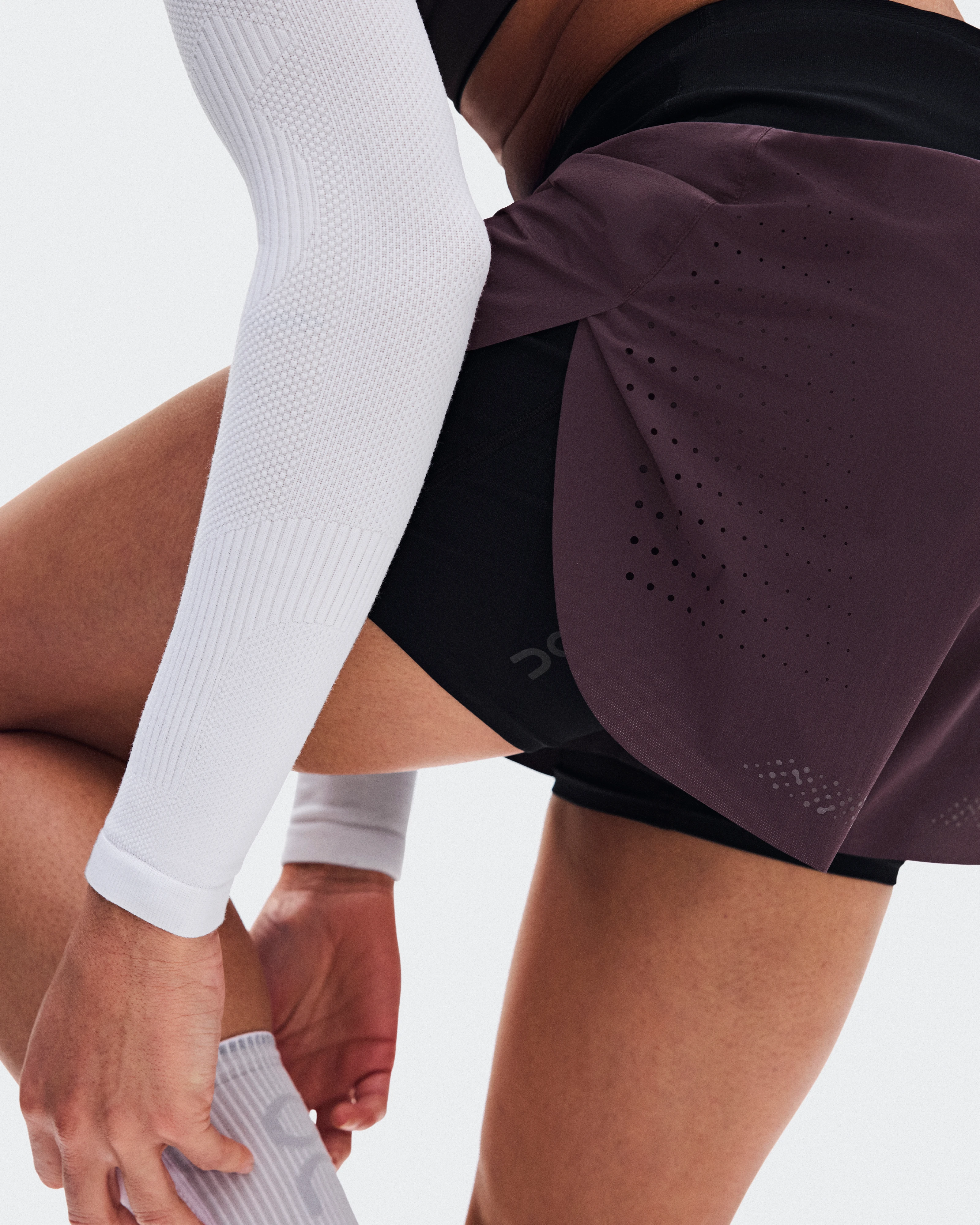 On Zero 2-in-1 Shorts Urchin & Black Femme Shorts