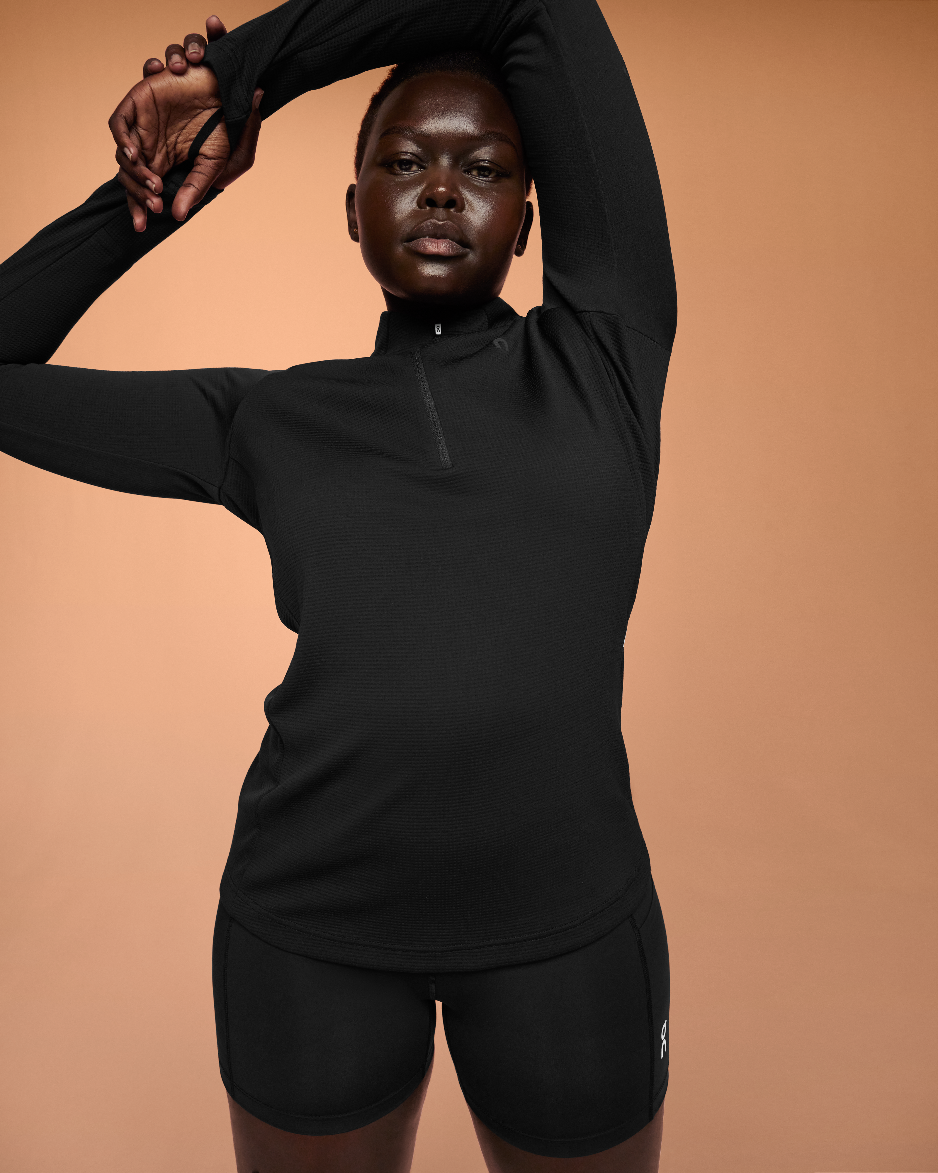 On Climate Shirt Black Femme Sweats à capuche et sweats