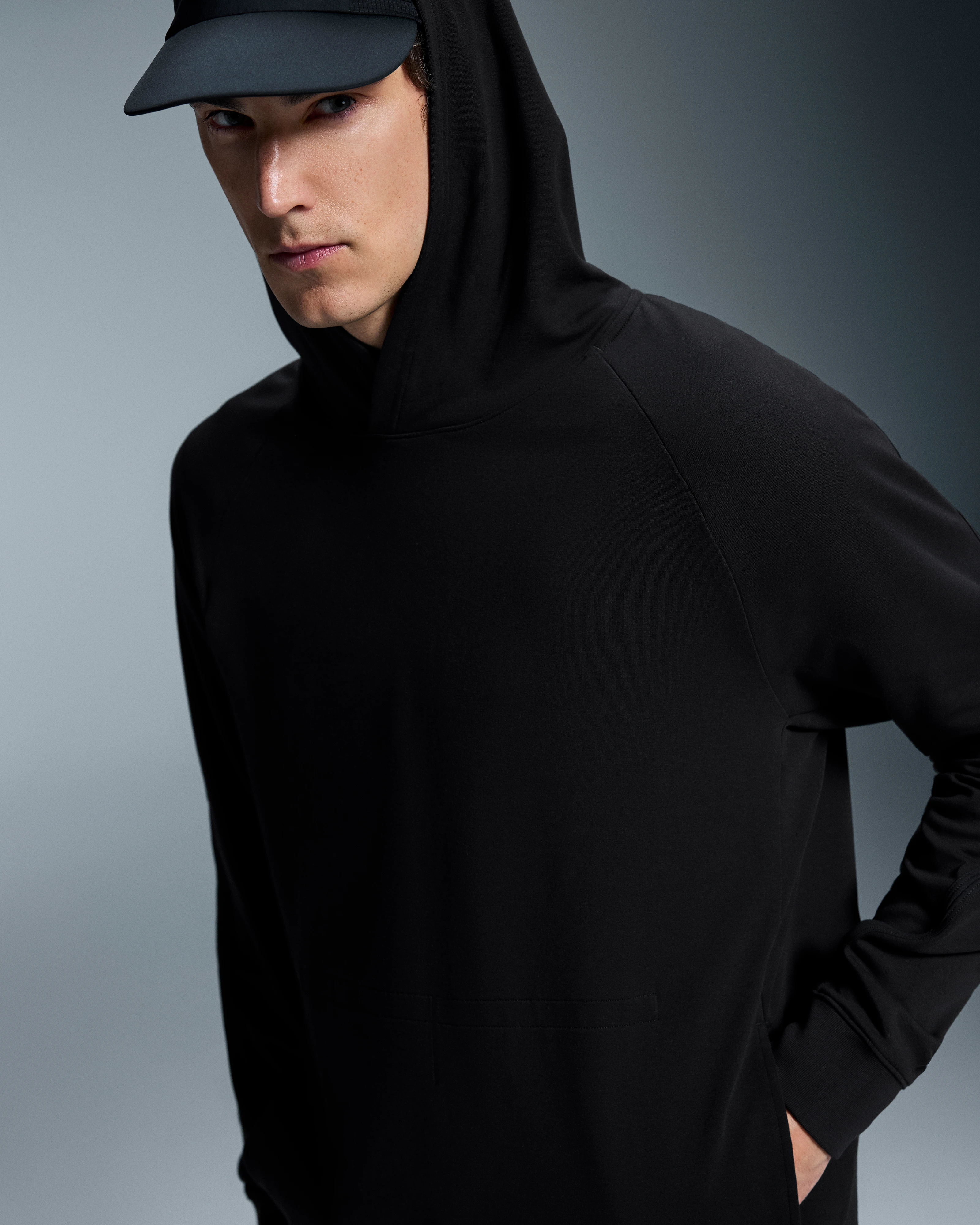 On Studio Hoodie Black Homme Sweats à capuche et sweats