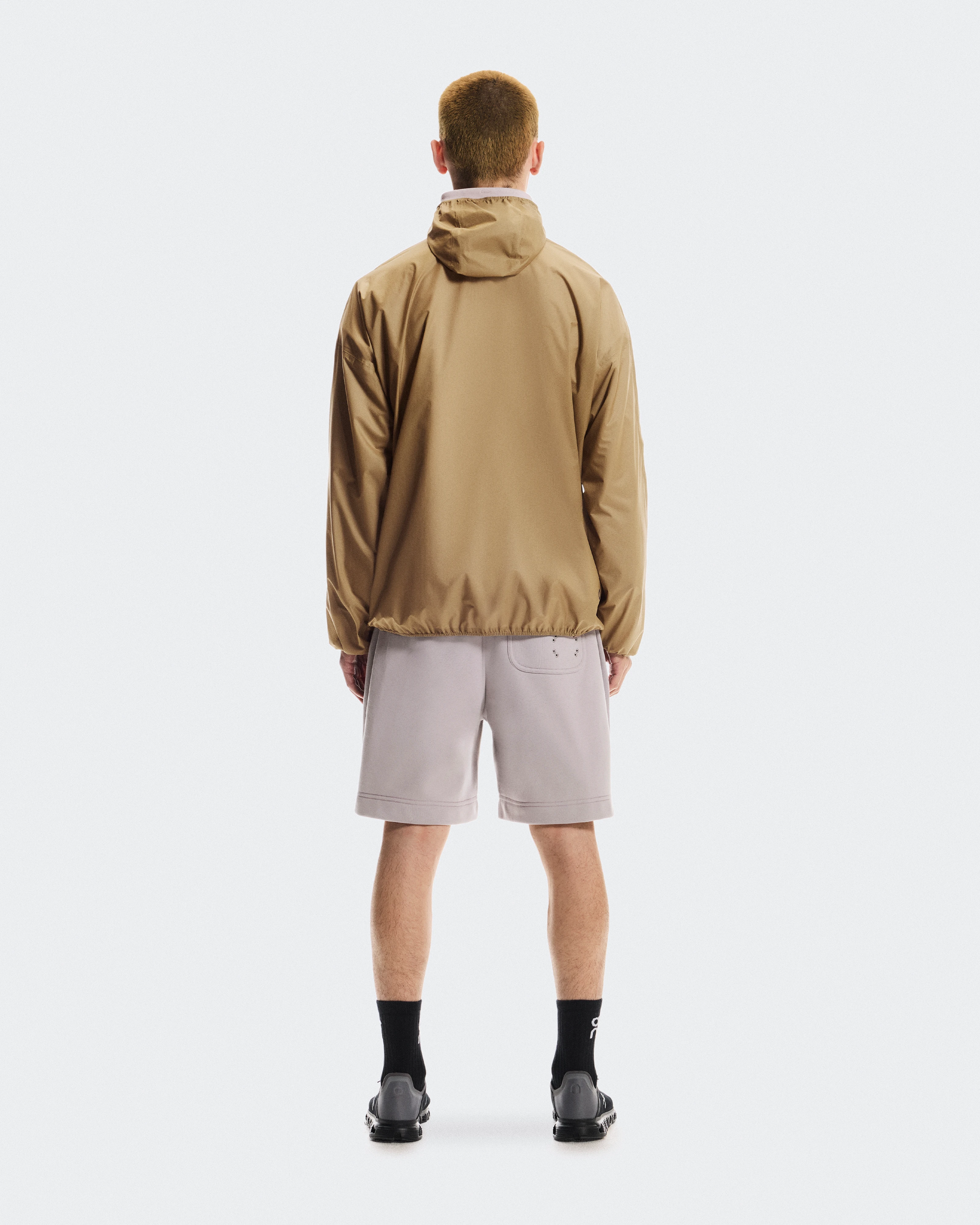 On Explore Lightweight Waterproof Jacket Chai Homme Vestes