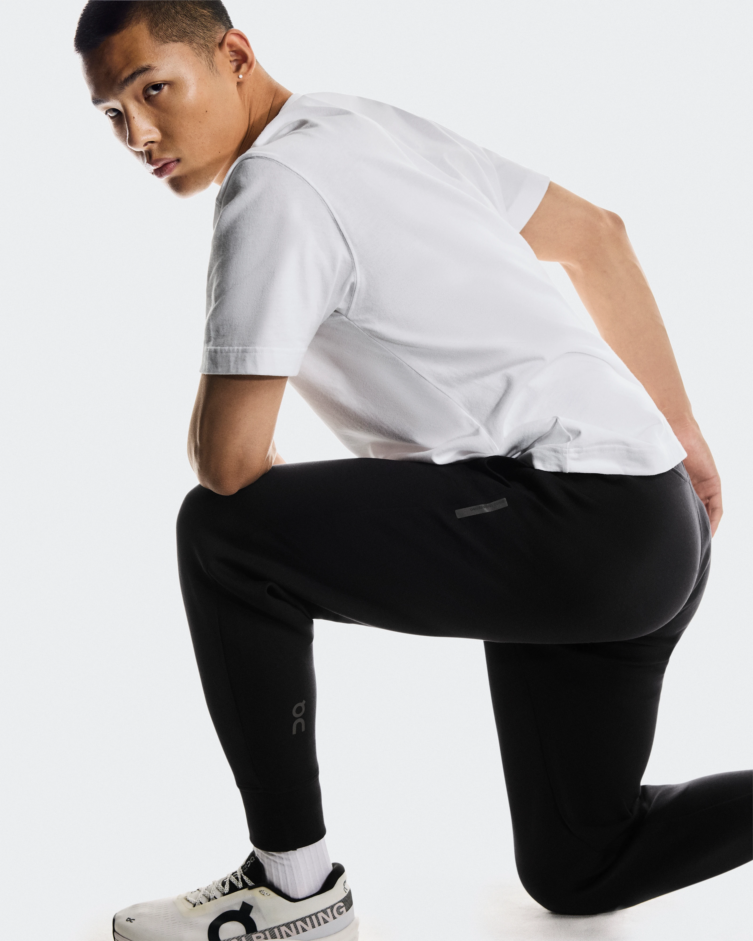 On Focus Tech Sweatpants Black Homme Pantalons