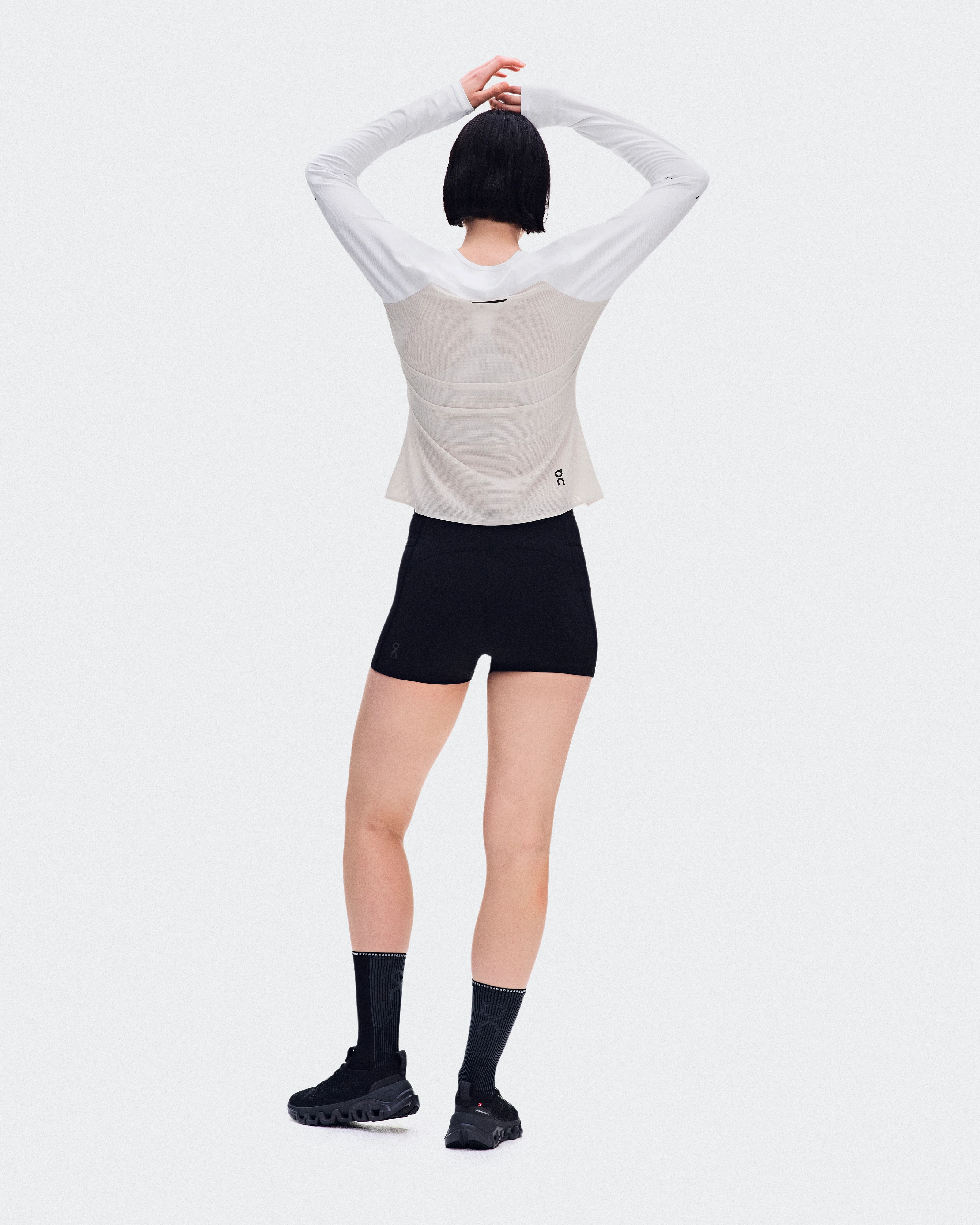 On Performance Long-T White & Silver Femme Hauts et t-shirts