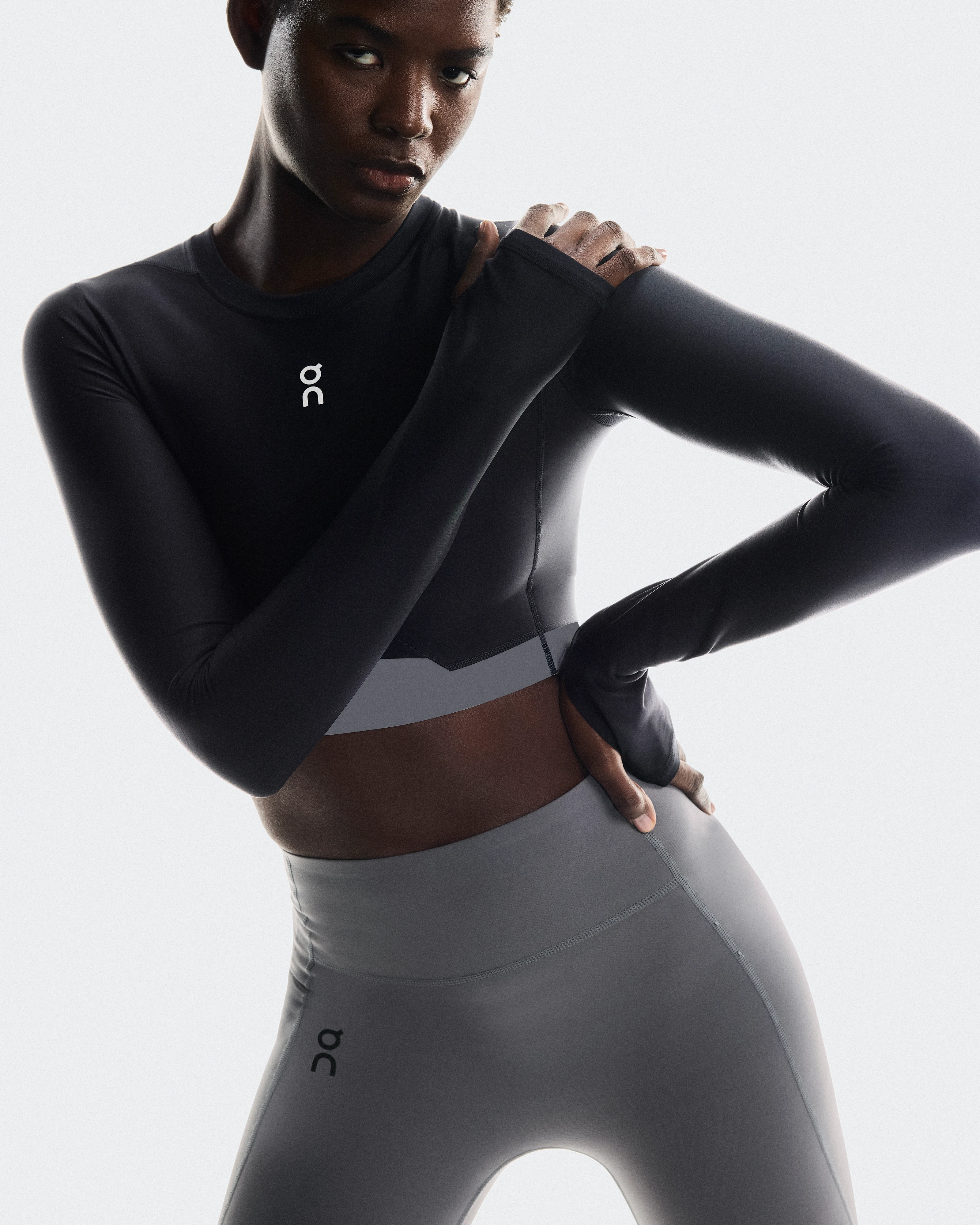 On Train Long Sleeve Crop Black Femme Hauts et t-shirts