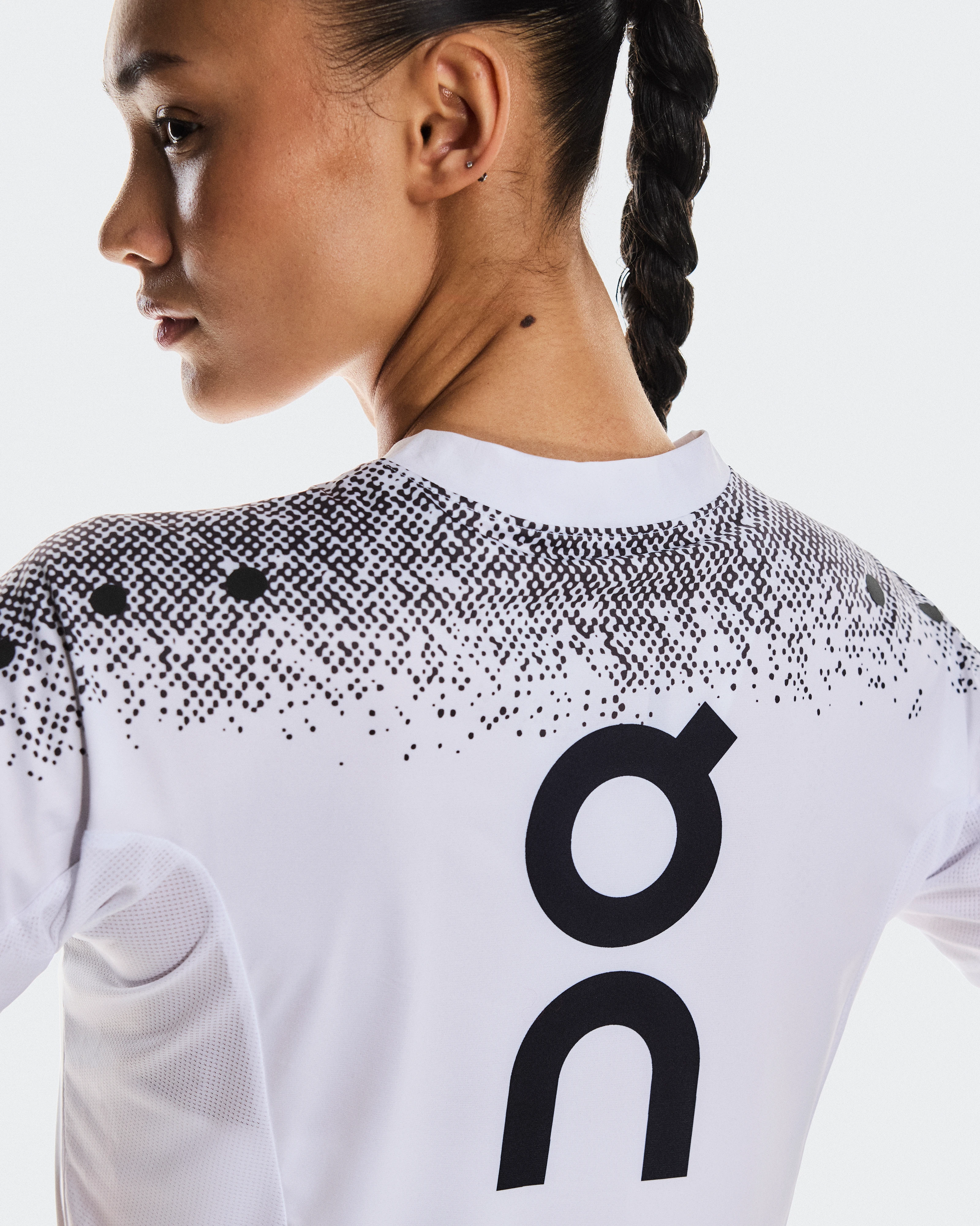 On Ultra-T White & Iron Femme Hauts et t-shirts