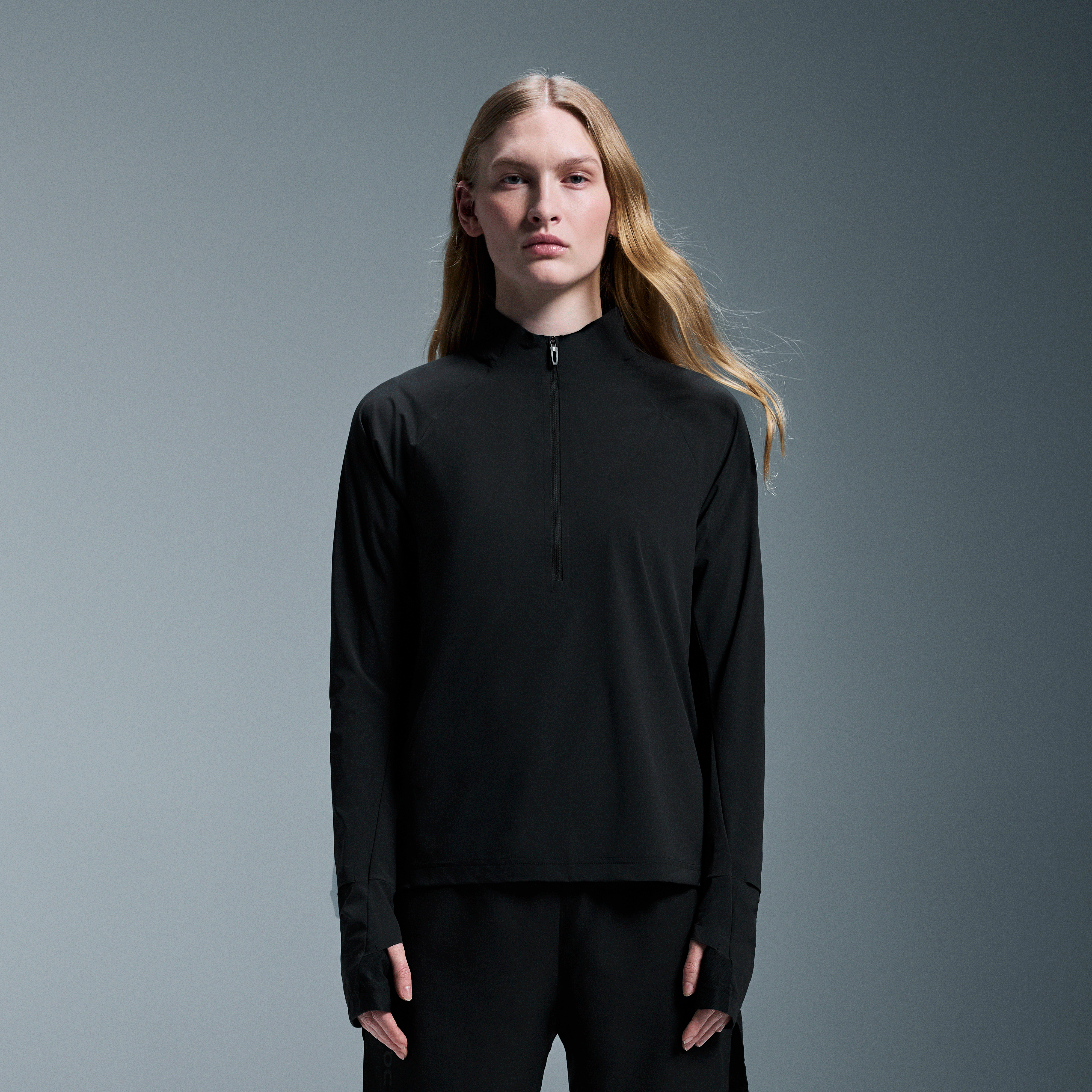On Trail Breaker Black Femme – Respirant, déperlant, trail running Sweats à capuche et sweats