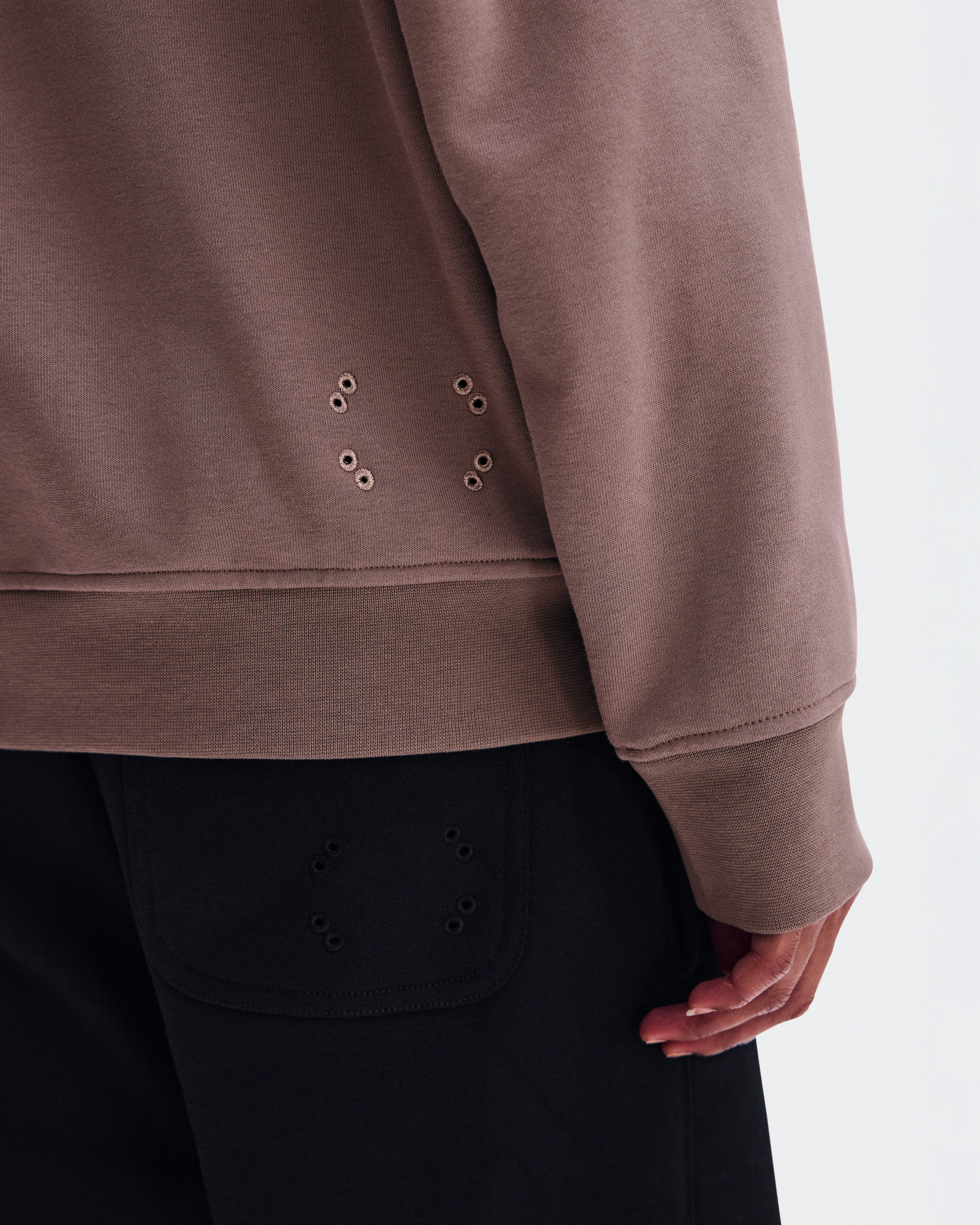 On Club Collective 1/4 Zip Clove Femme Sweats à capuche et sweats
