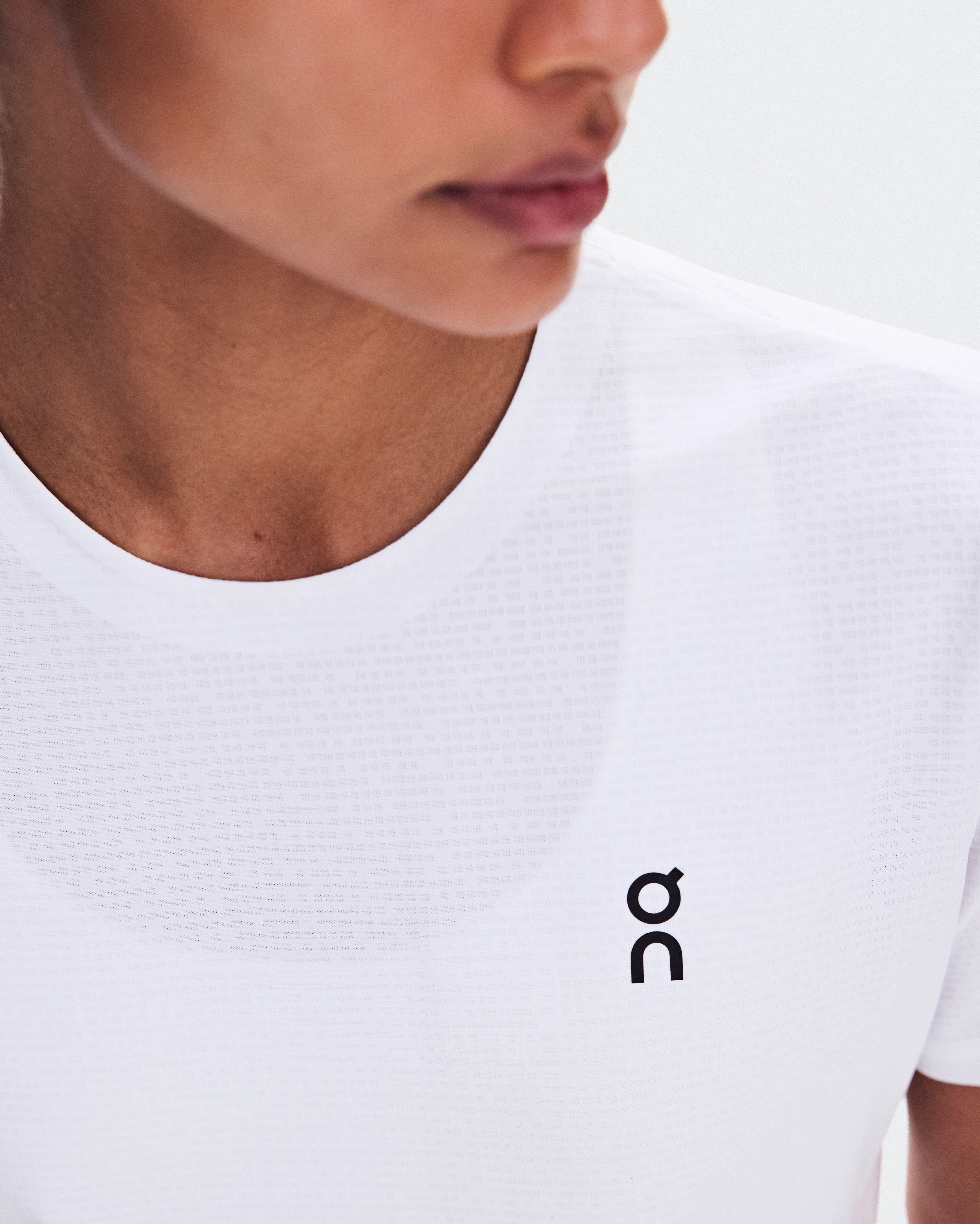 On Court-T Swing White & Cassis Femme Hauts et t-shirts