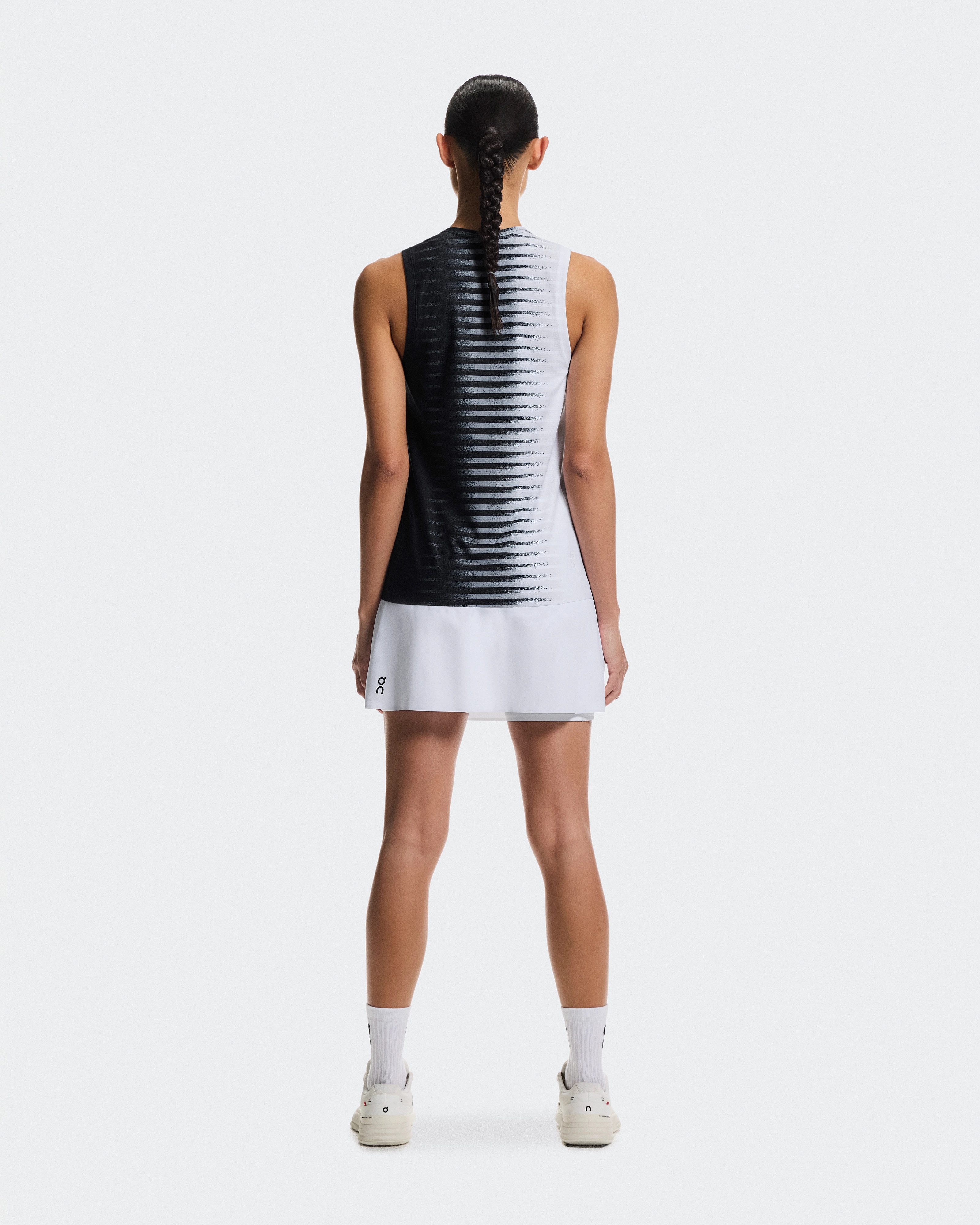 On Court Tank Edge Black & White Femme Hauts et t-shirts
