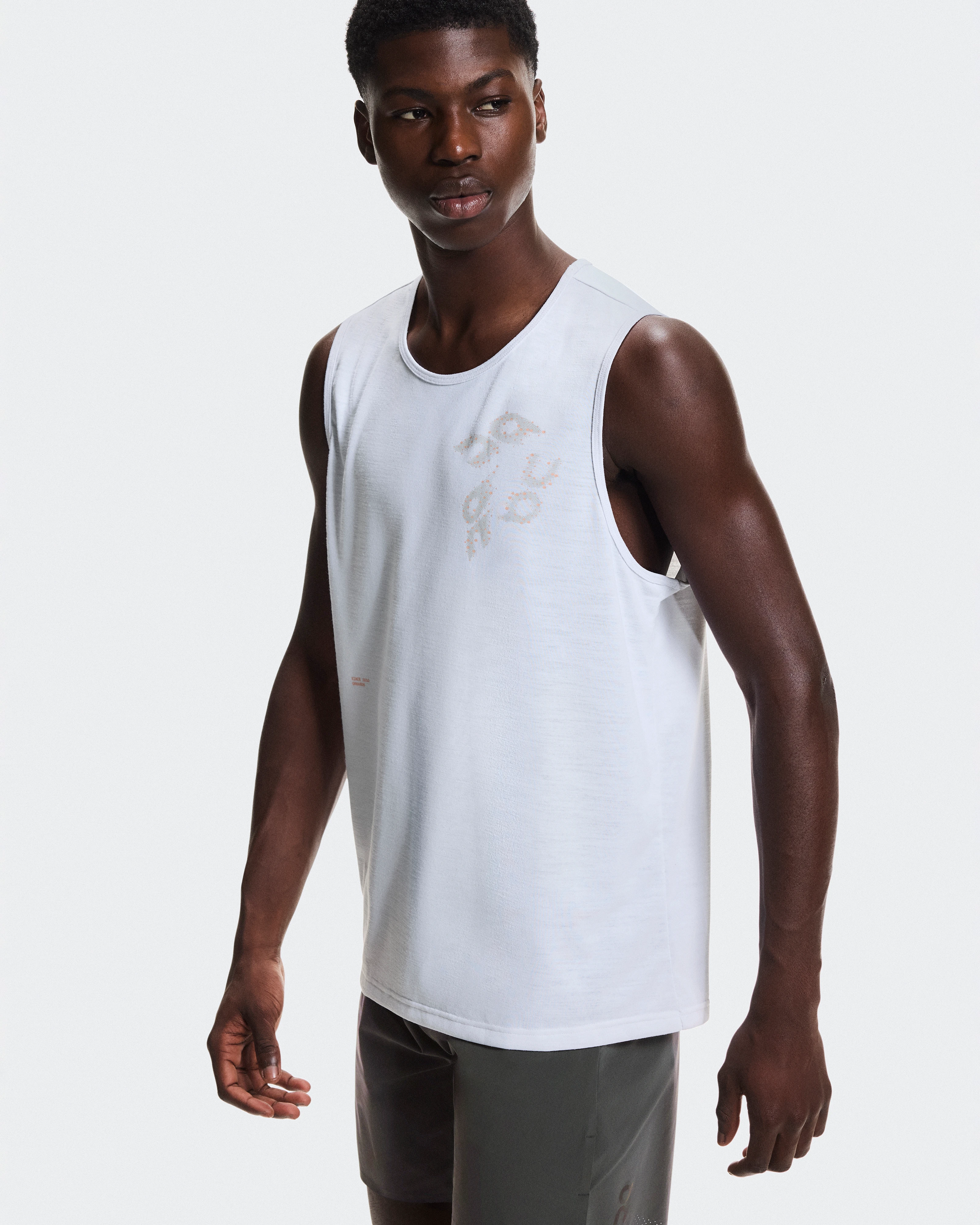 On On Run Tank White Homme Hauts et t-shirts