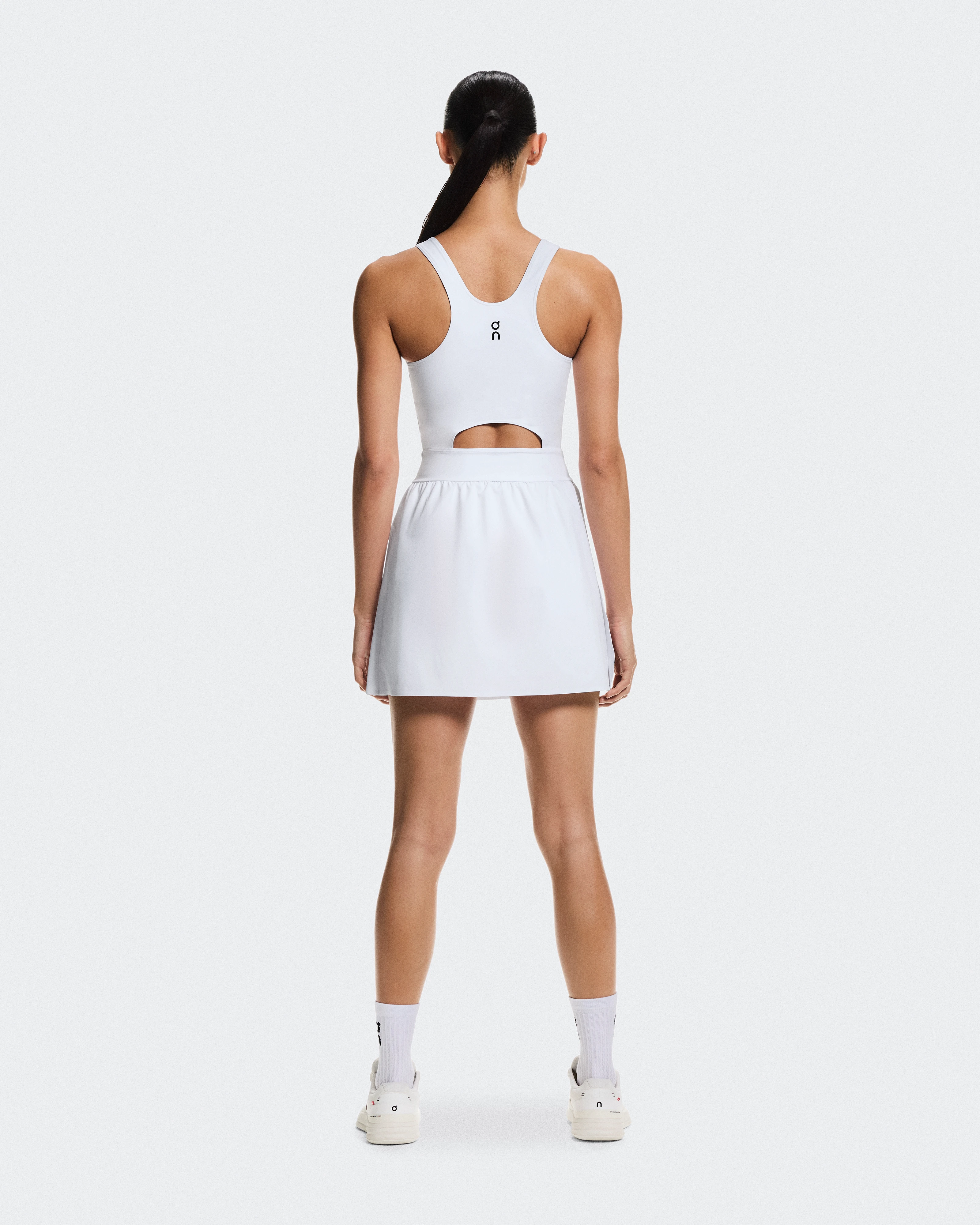 On Court Dress Split White Femme Robes