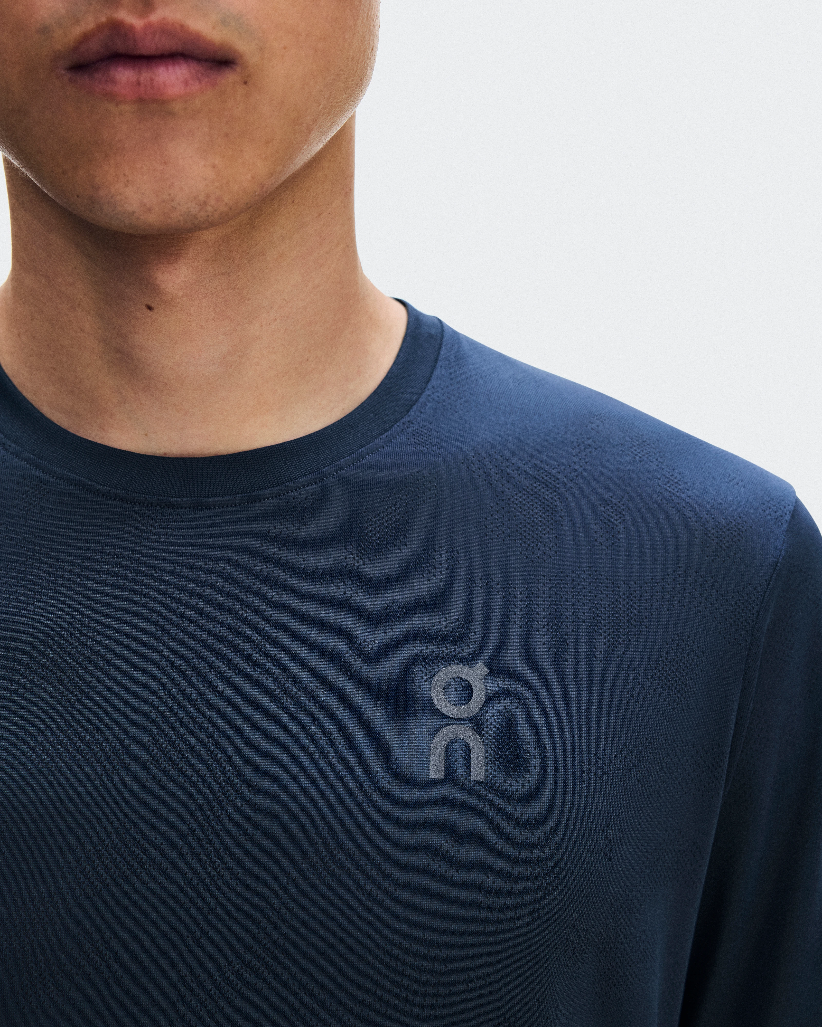 On Core-T Grid Navy Homme Hauts et t-shirts