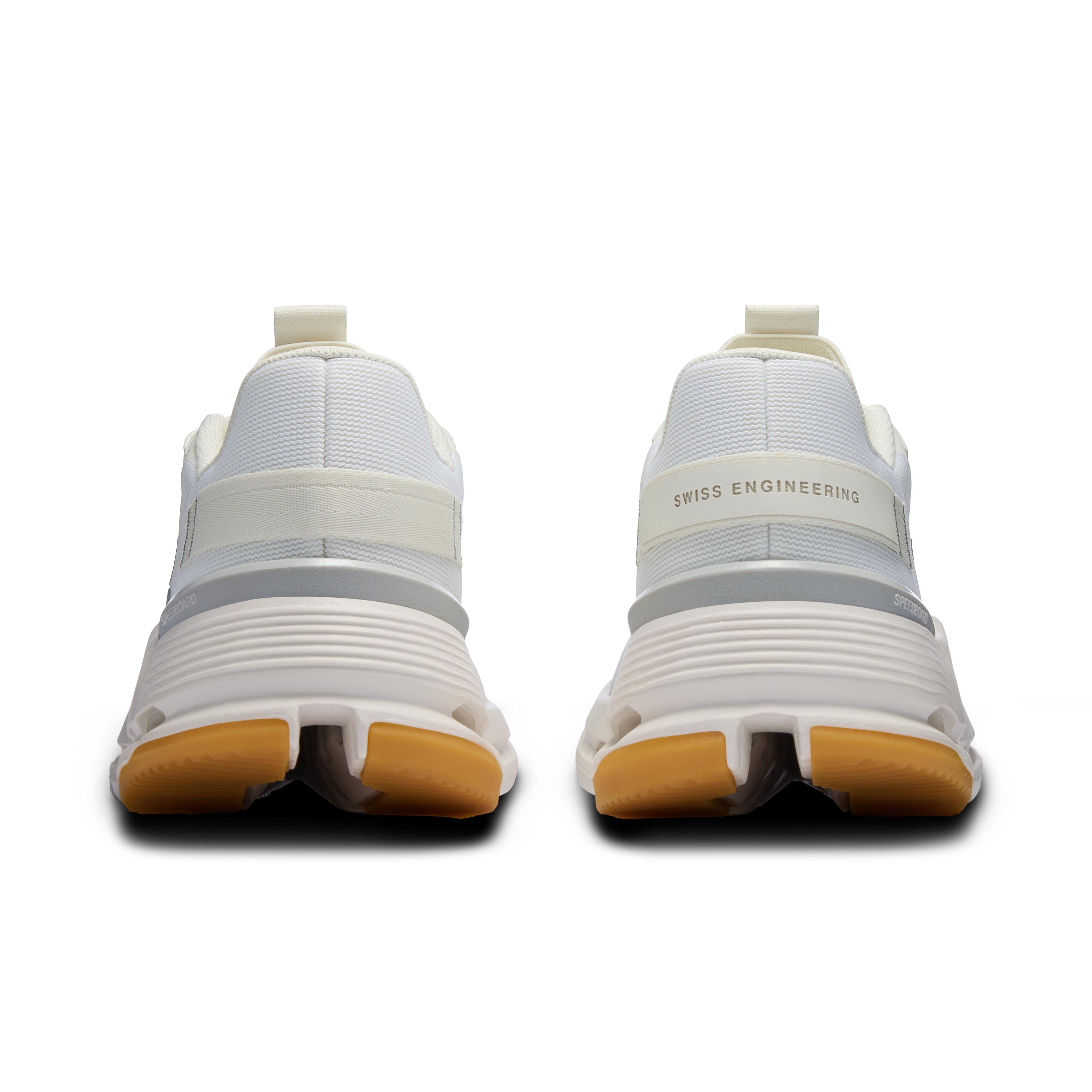 On Cloudnova Form 2 White & Ivory Femme Active Life Chaussures