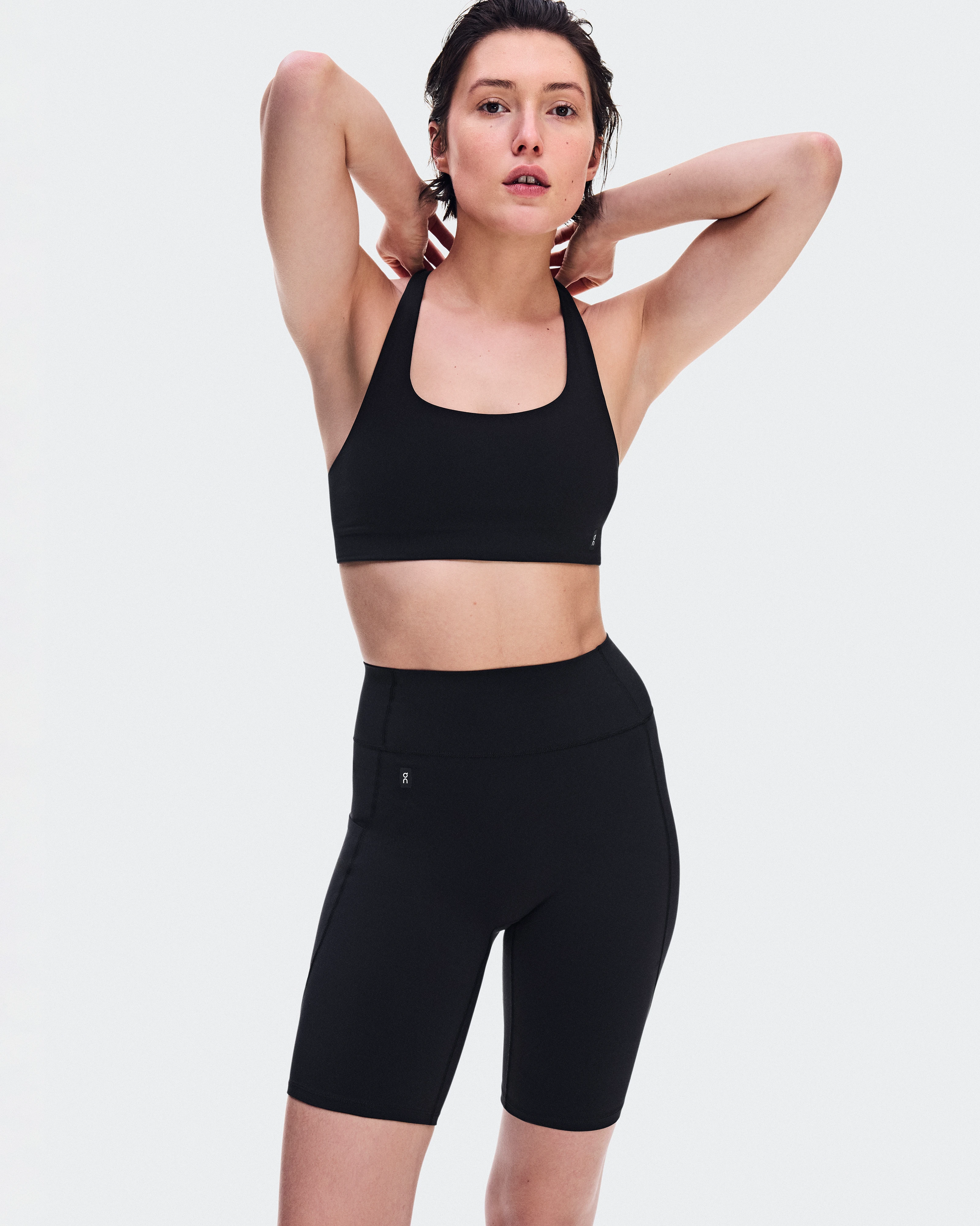 On Studio Leggings Short Black Femme Leggings