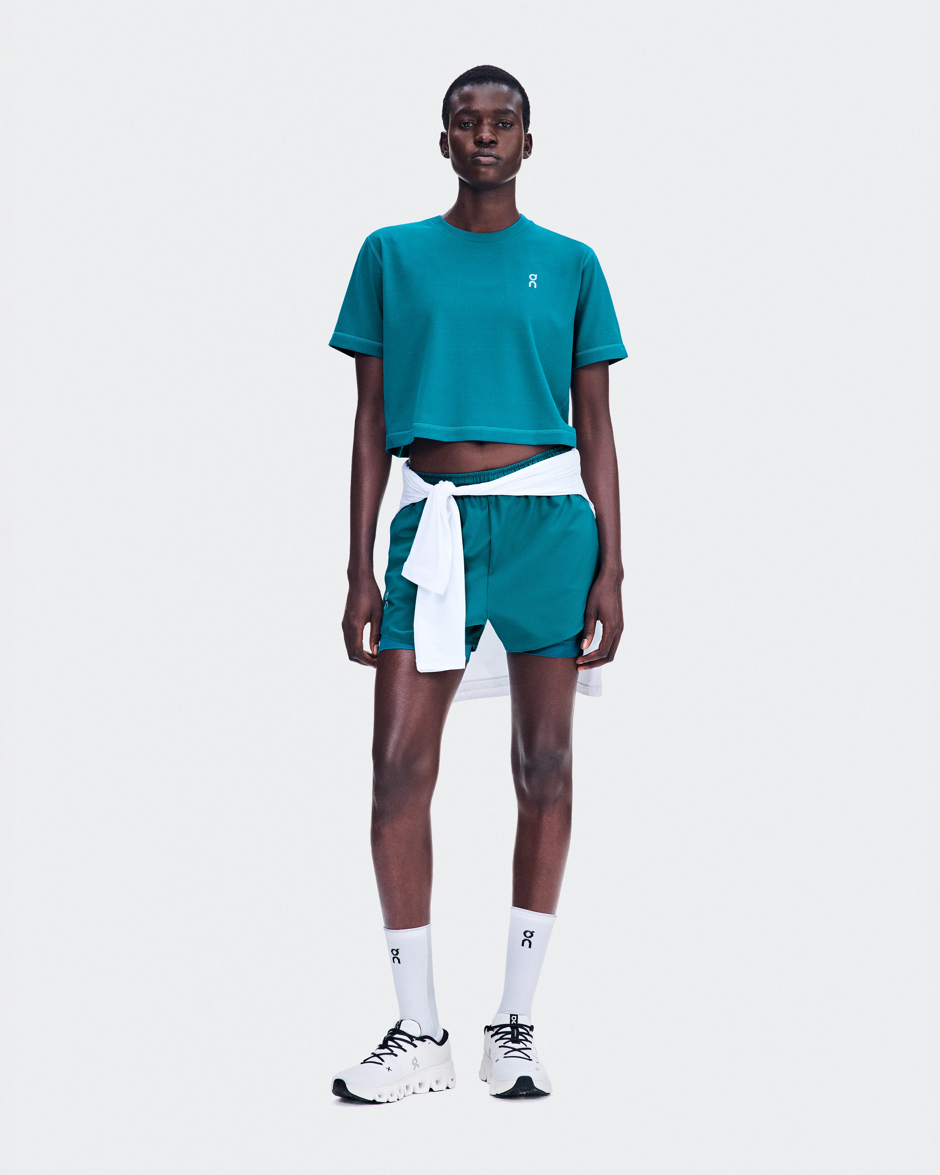 On Train-T Crop Abyss Femme Hauts et t-shirts