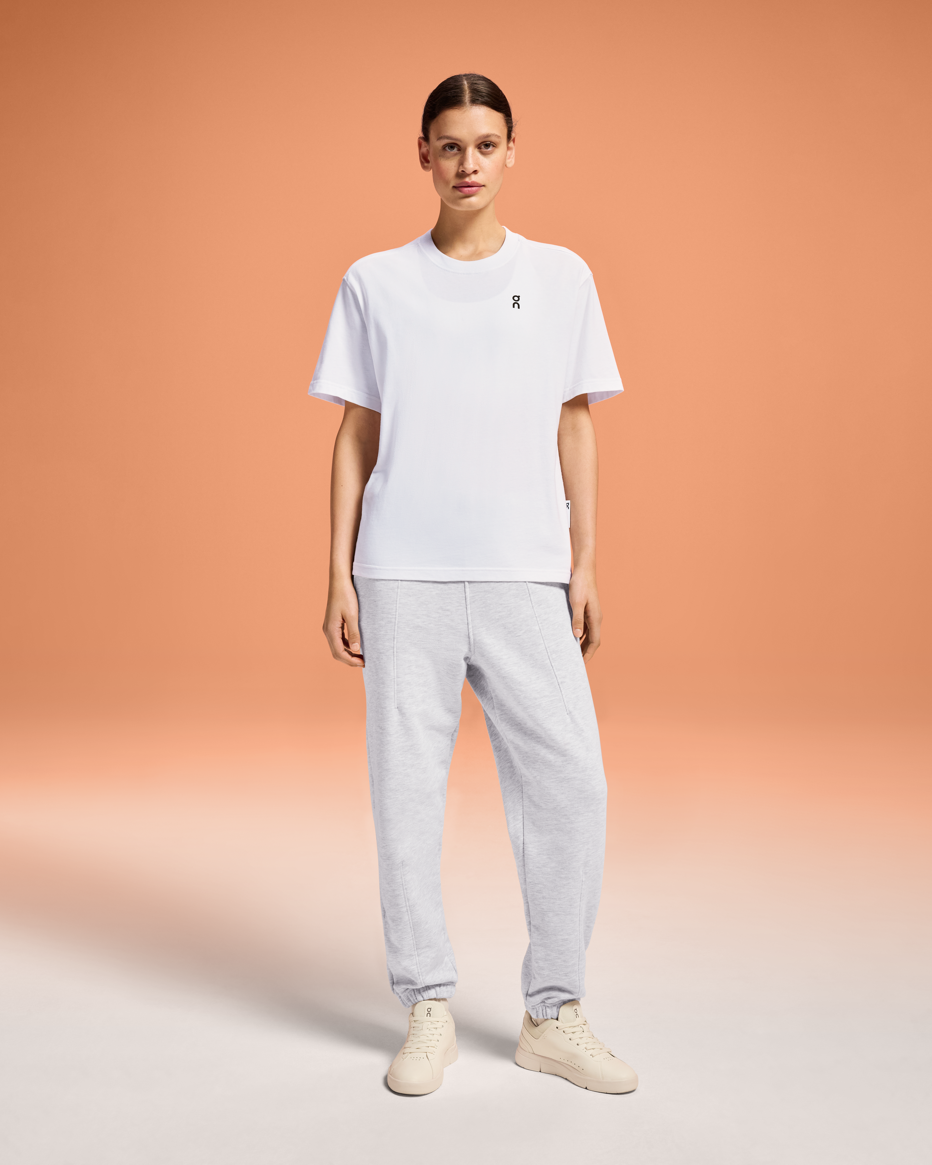 On Club-T Graphic Tennis White Femme Hauts et t-shirts