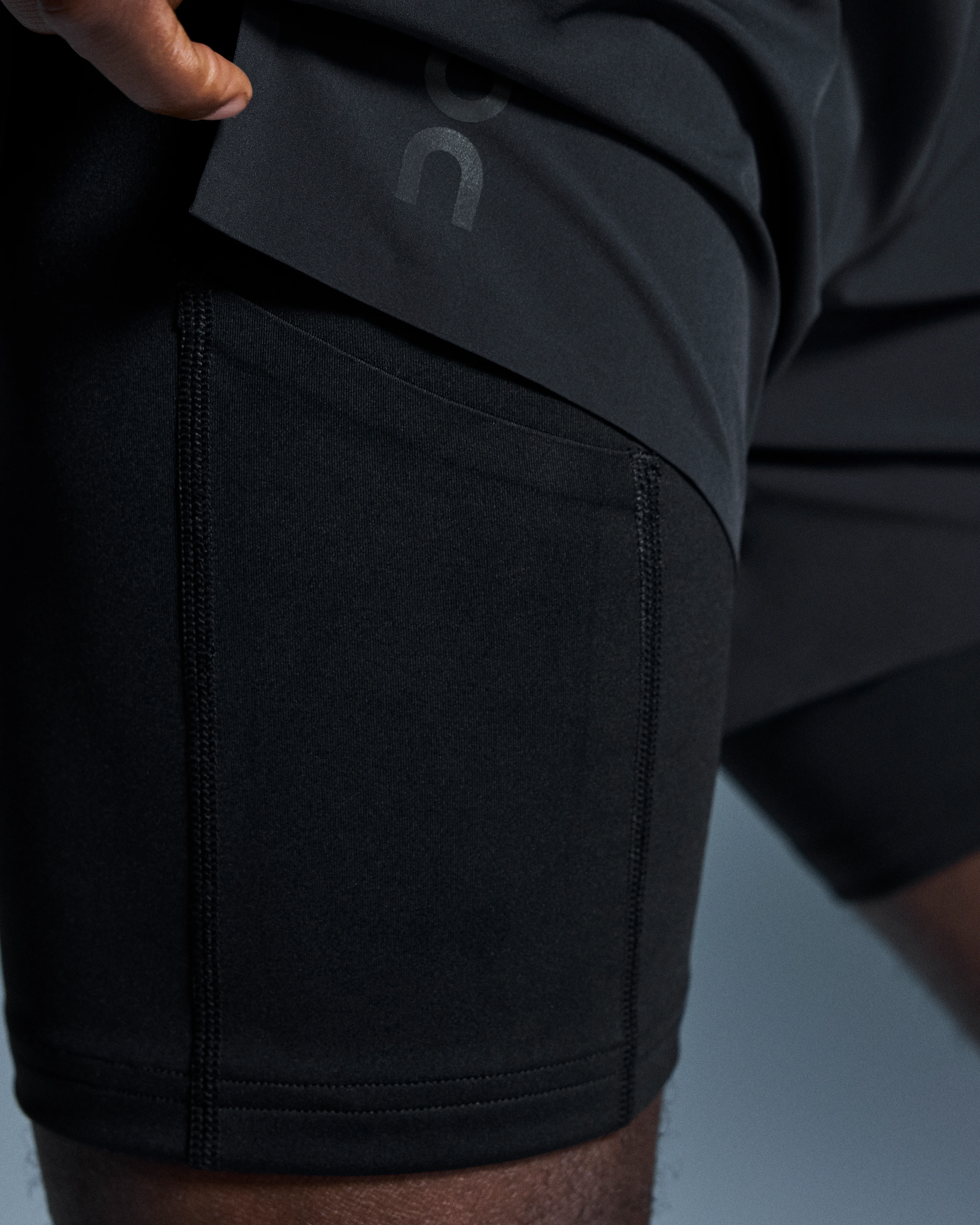 On 5" Performance 2/1 Shorts Black Homme Shorts