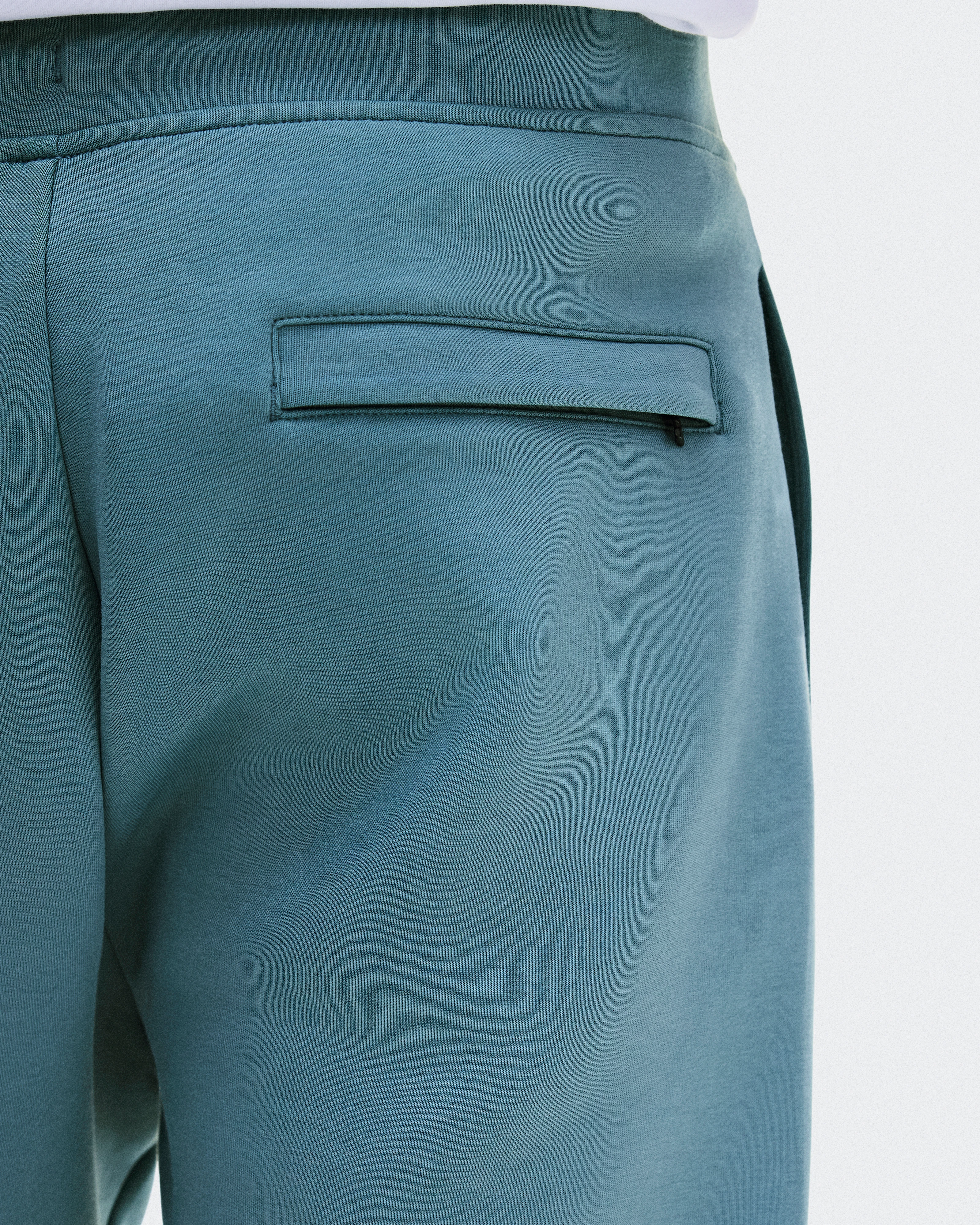 On Focus Tech Sweatpants Agave Homme Pantalons