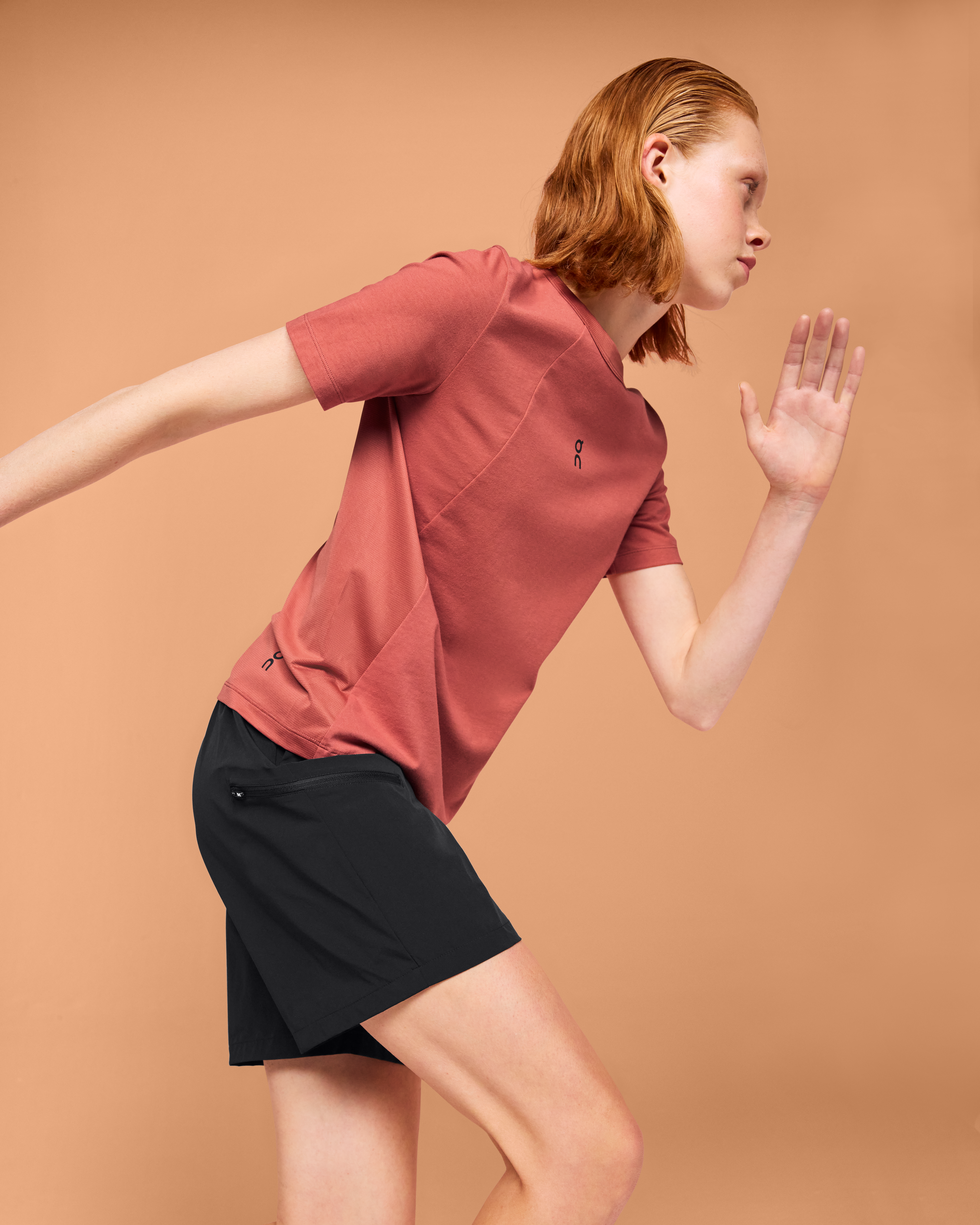 On Trek Short Black Femme Shorts
