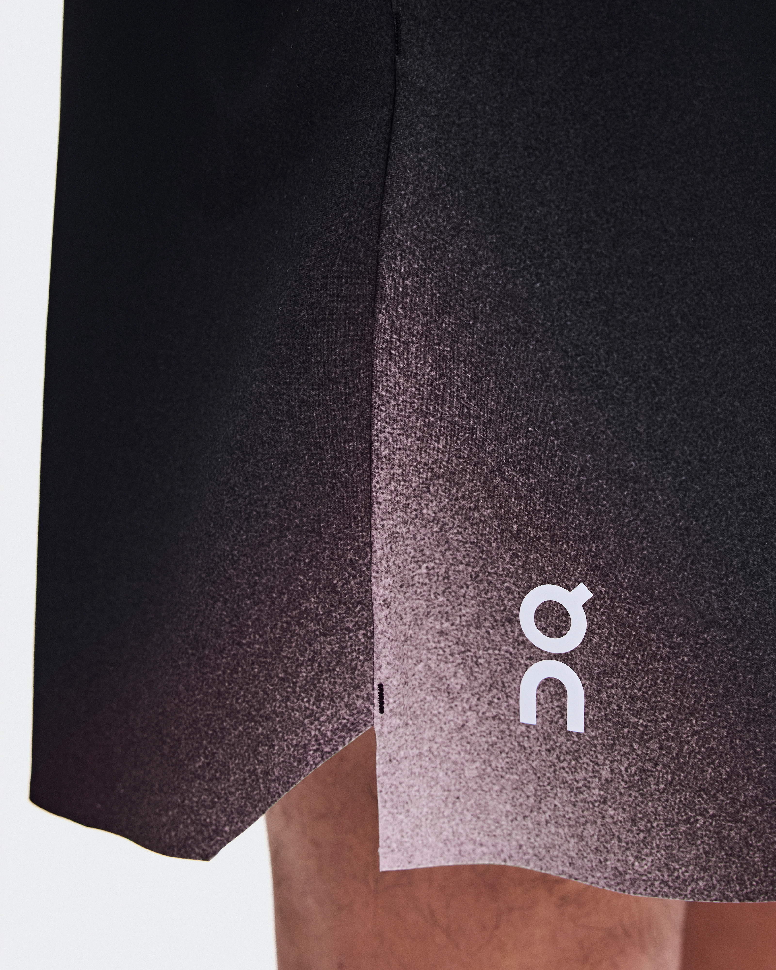 On 5" Court Shorts Swing Black & Mulberry Homme Shorts