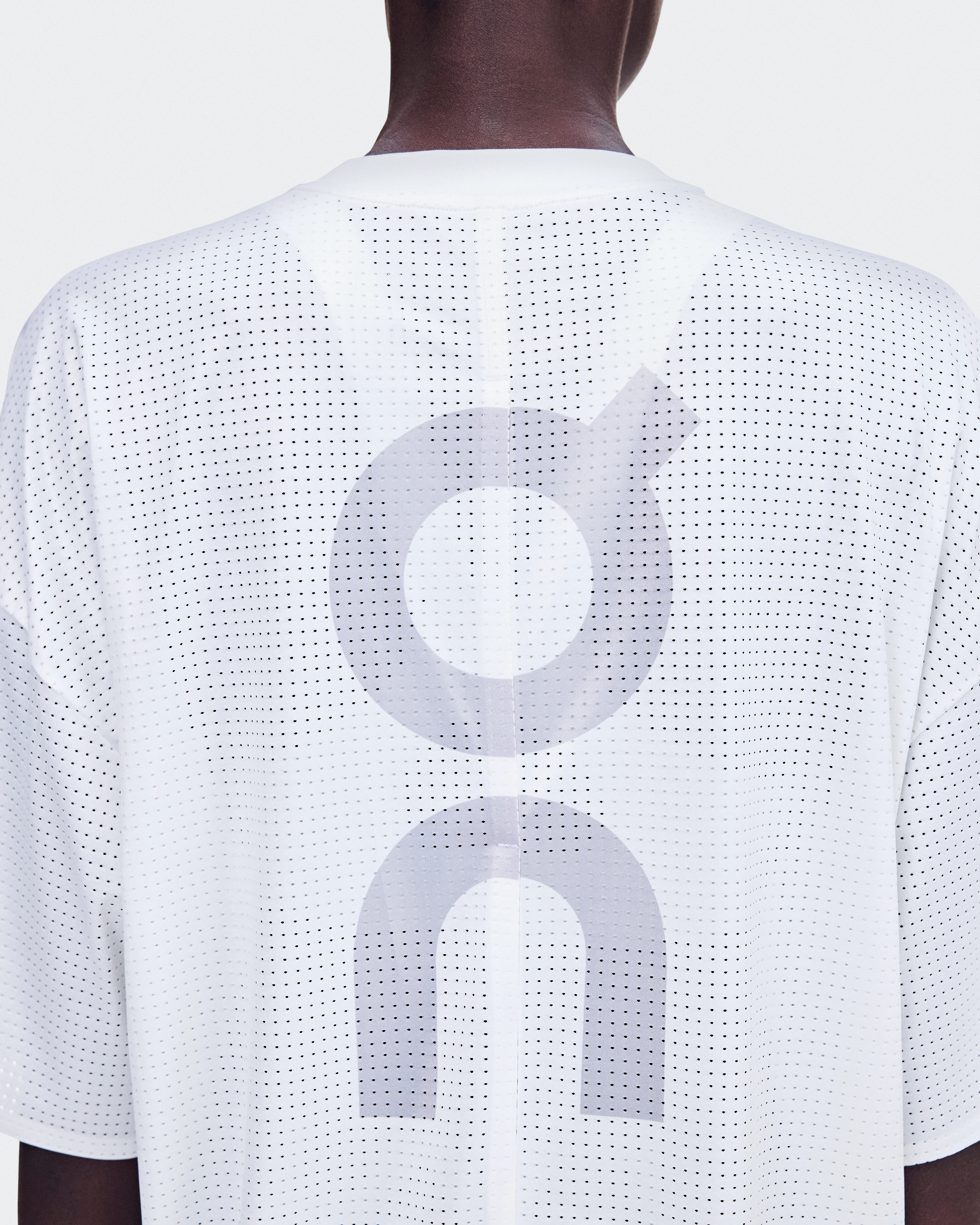 On Oversize Run-T LN1 White Unisexe Hauts et t-shirts
