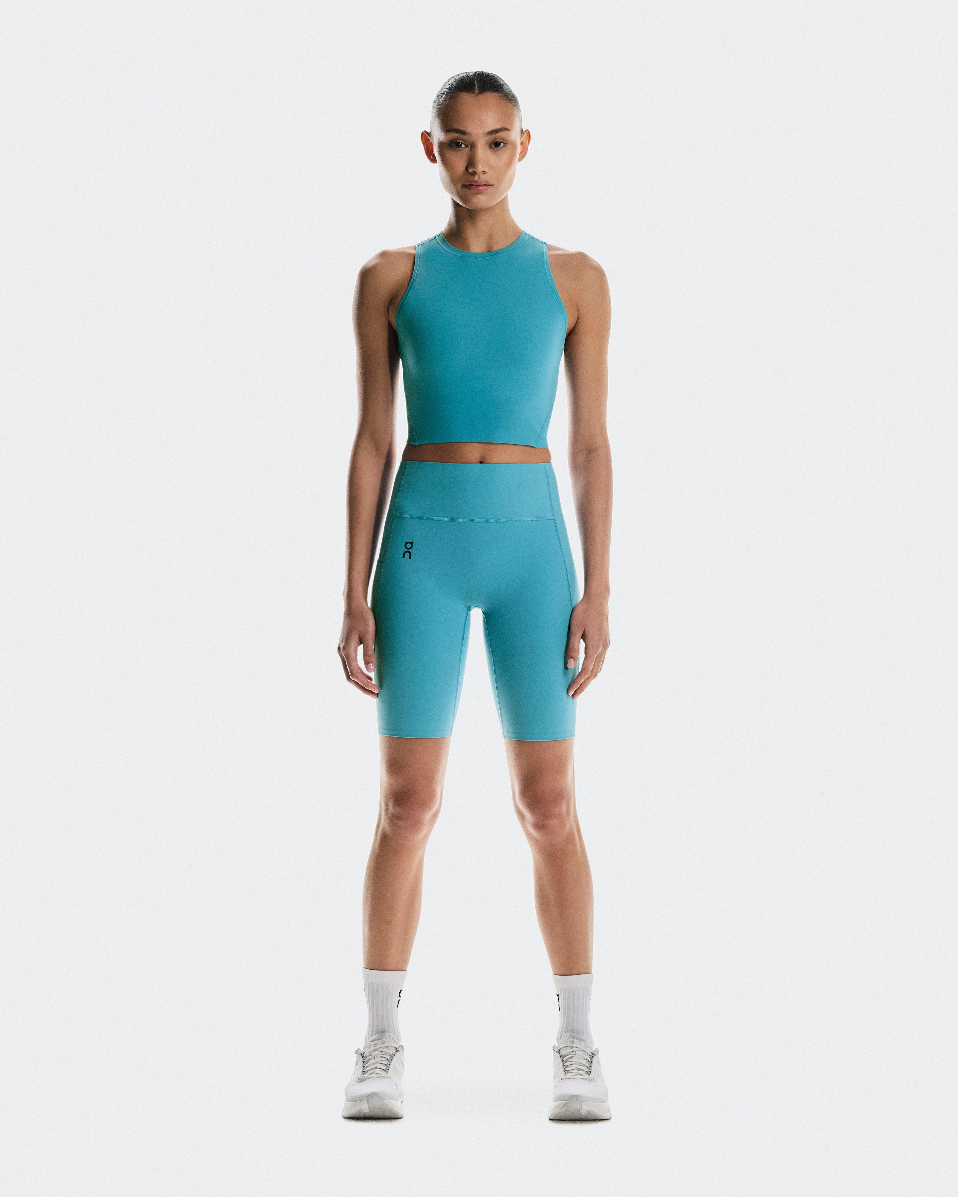 On Studio Crop Niagara Femme Hauts et t-shirts