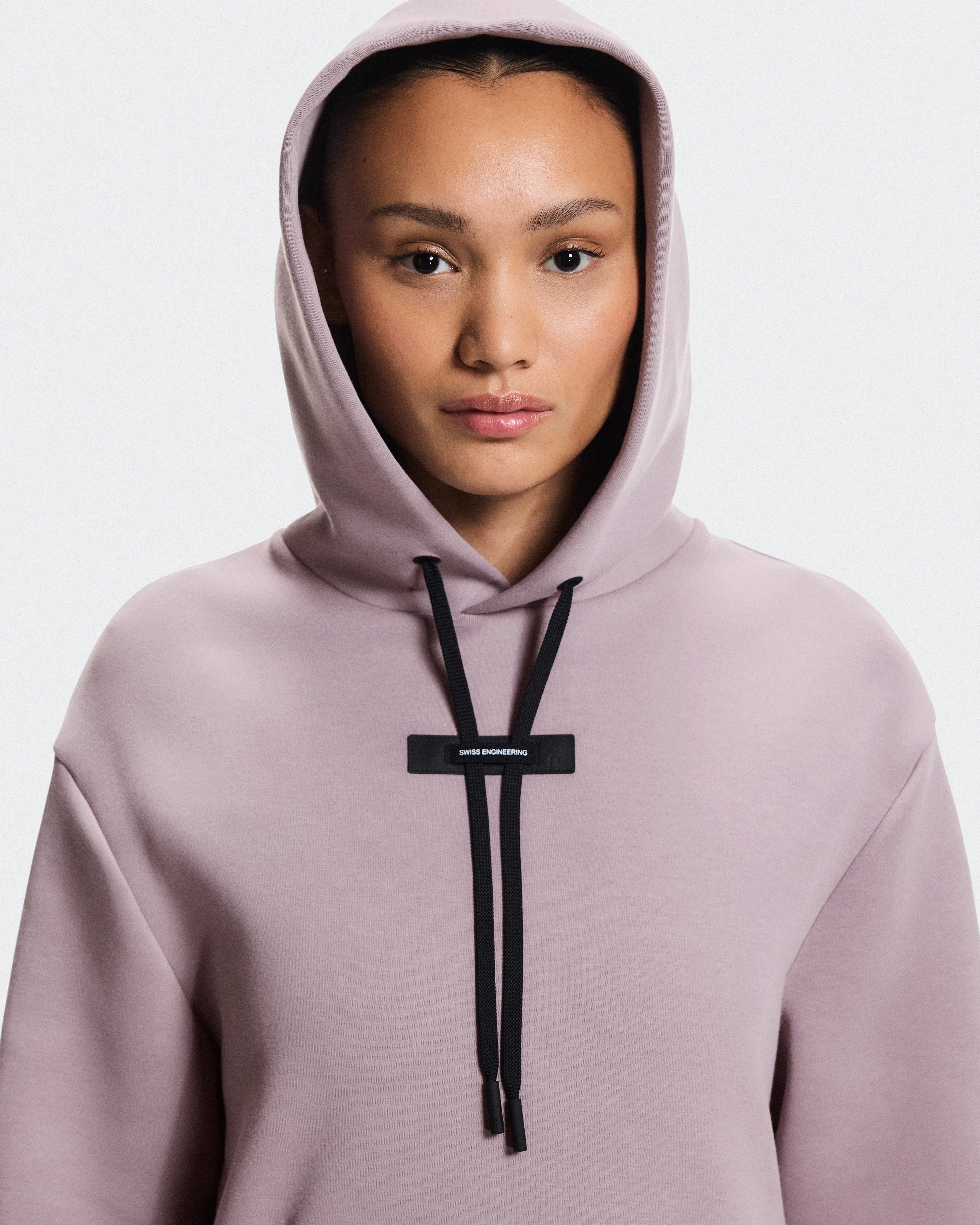 On Focus Tech Hoodie Heron Femme Sweats à capuche et sweats
