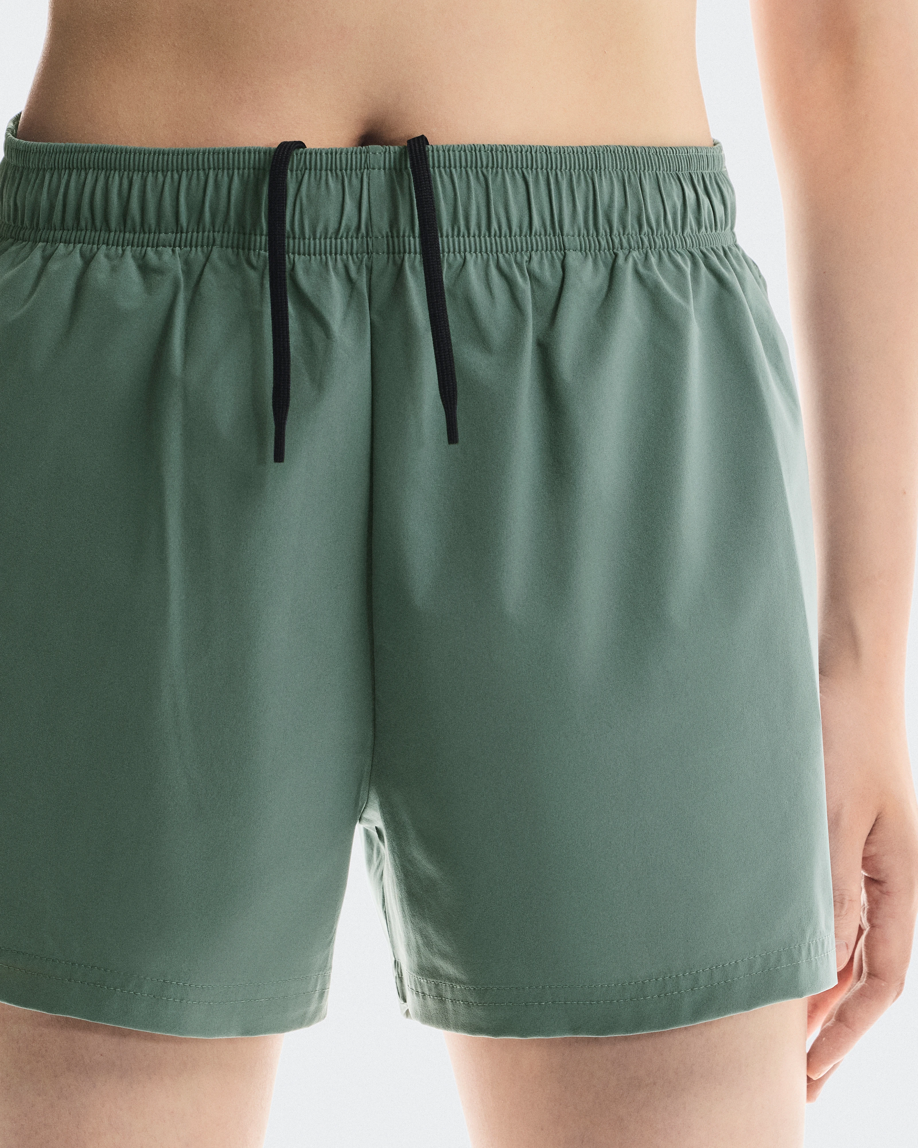 On 3" Core Shorts Olive Femme Shorts