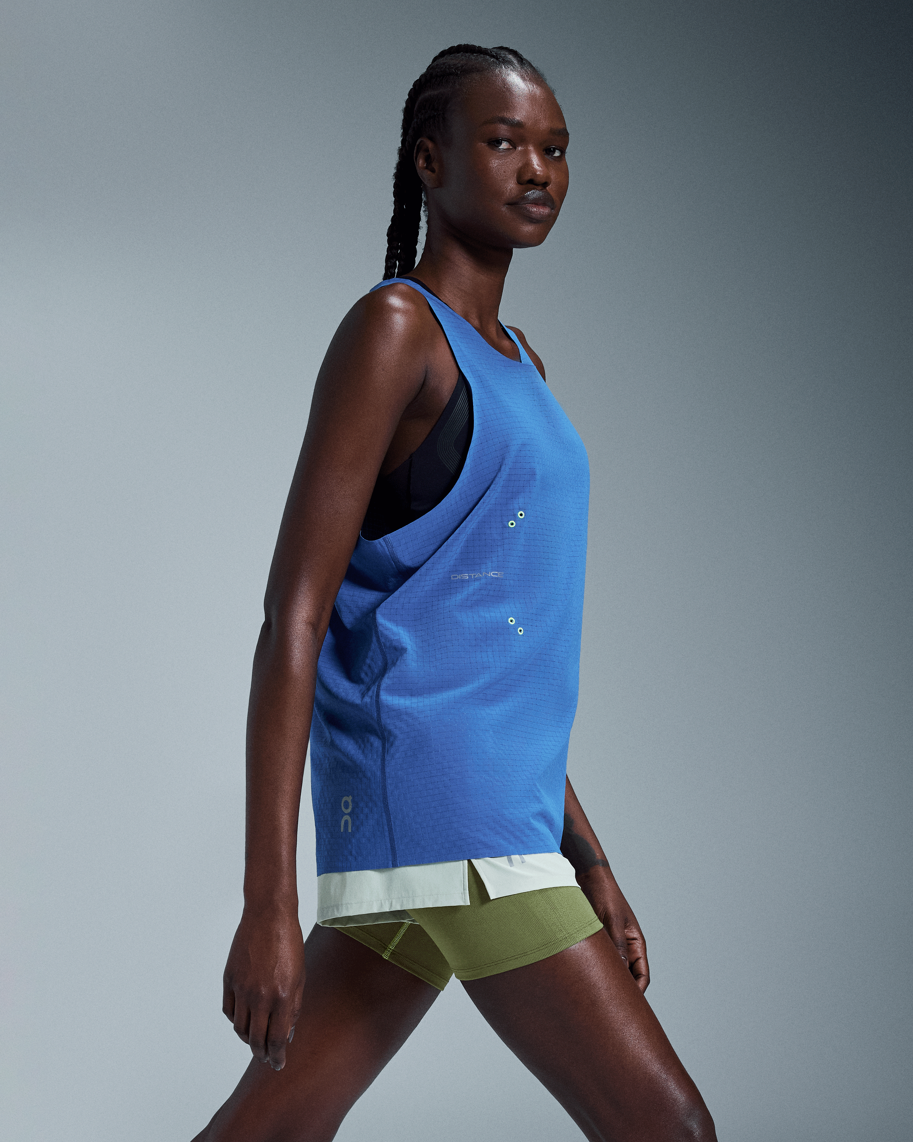 On Pace Shorts DISTANCE Chalk Femme Shorts