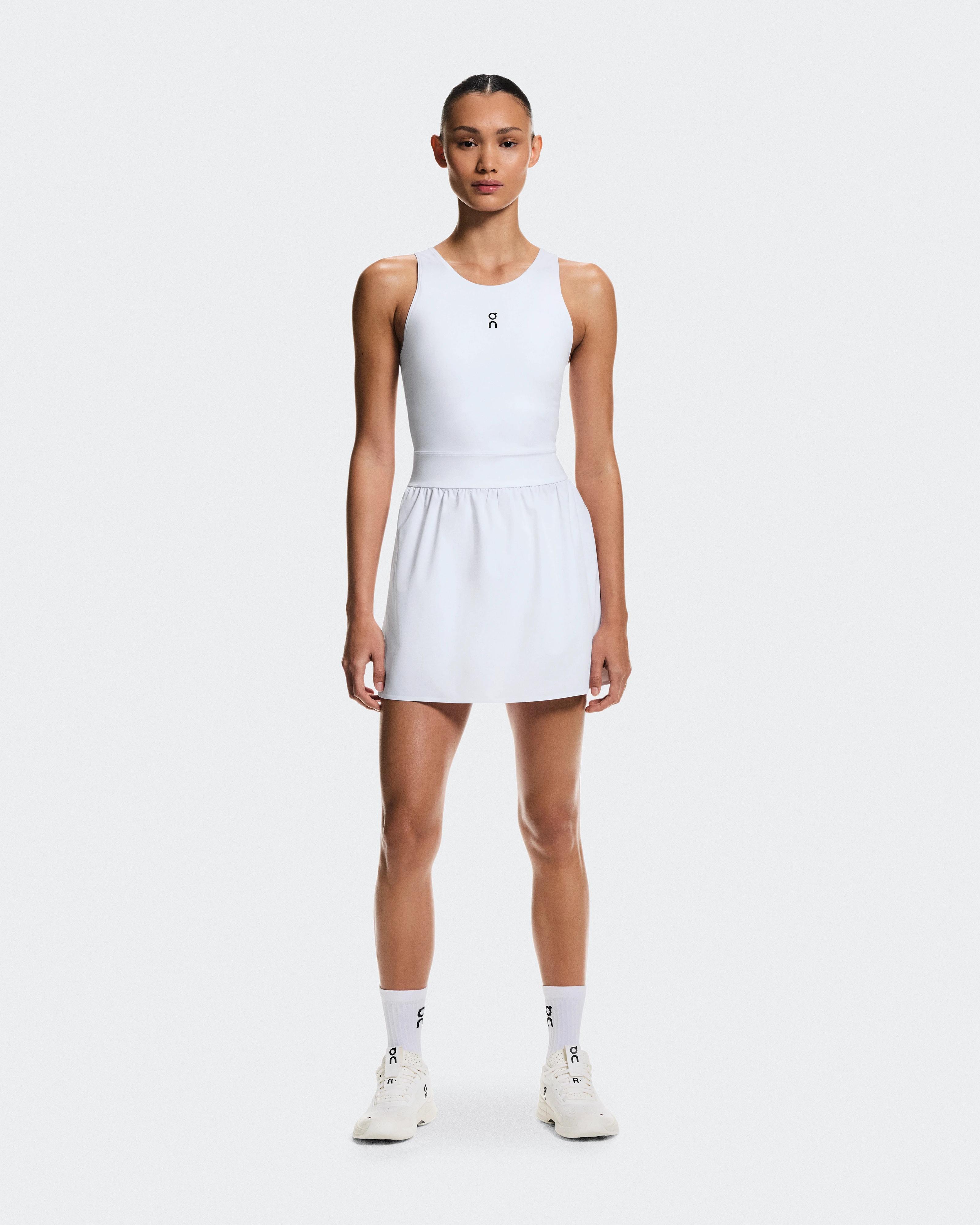On Court Dress Split White Femme Robes