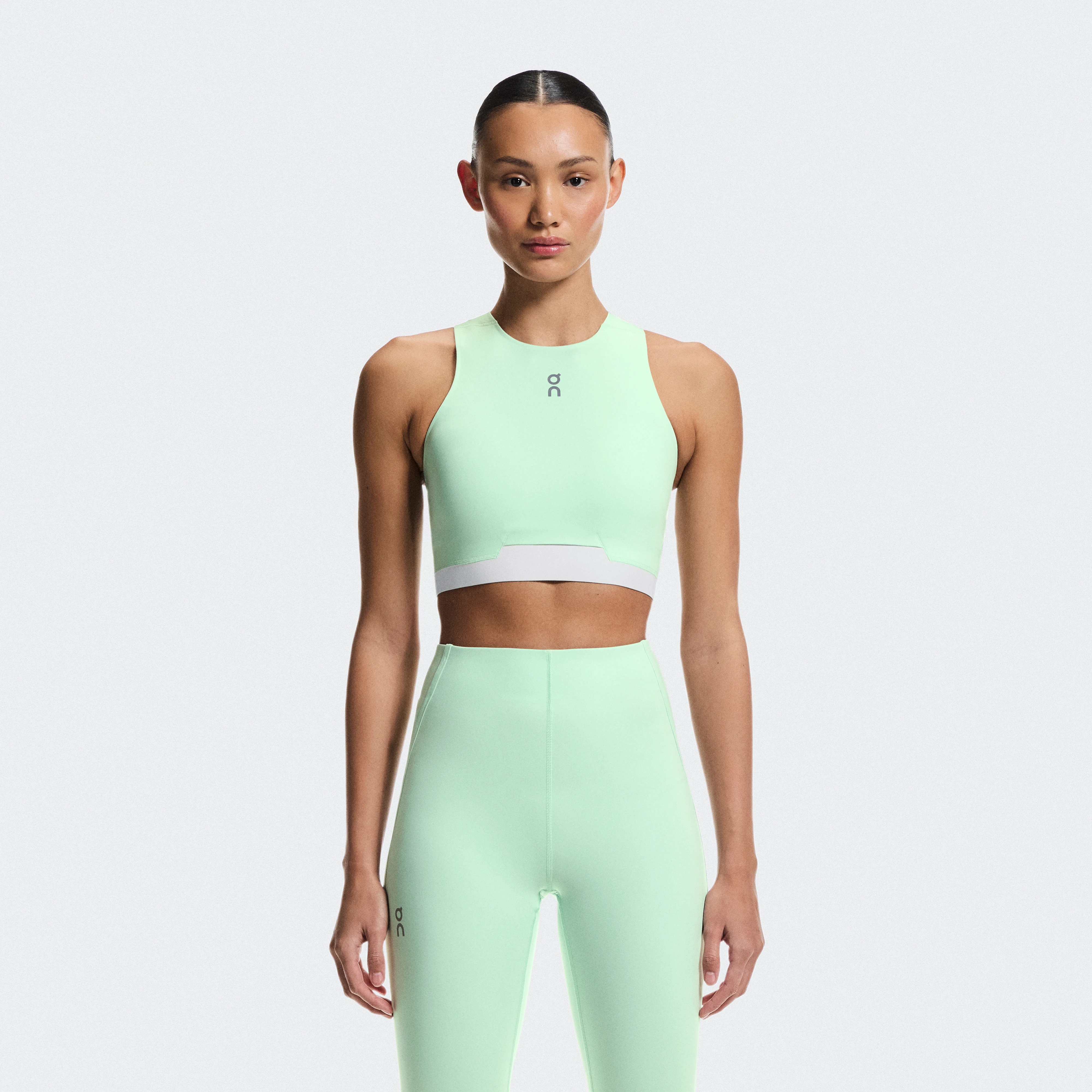 On Train 2-in-1 Crop Creek Femme – HIIT, entraînement polyvalent, crop top 2-en-1 Hauts et t-shirts
