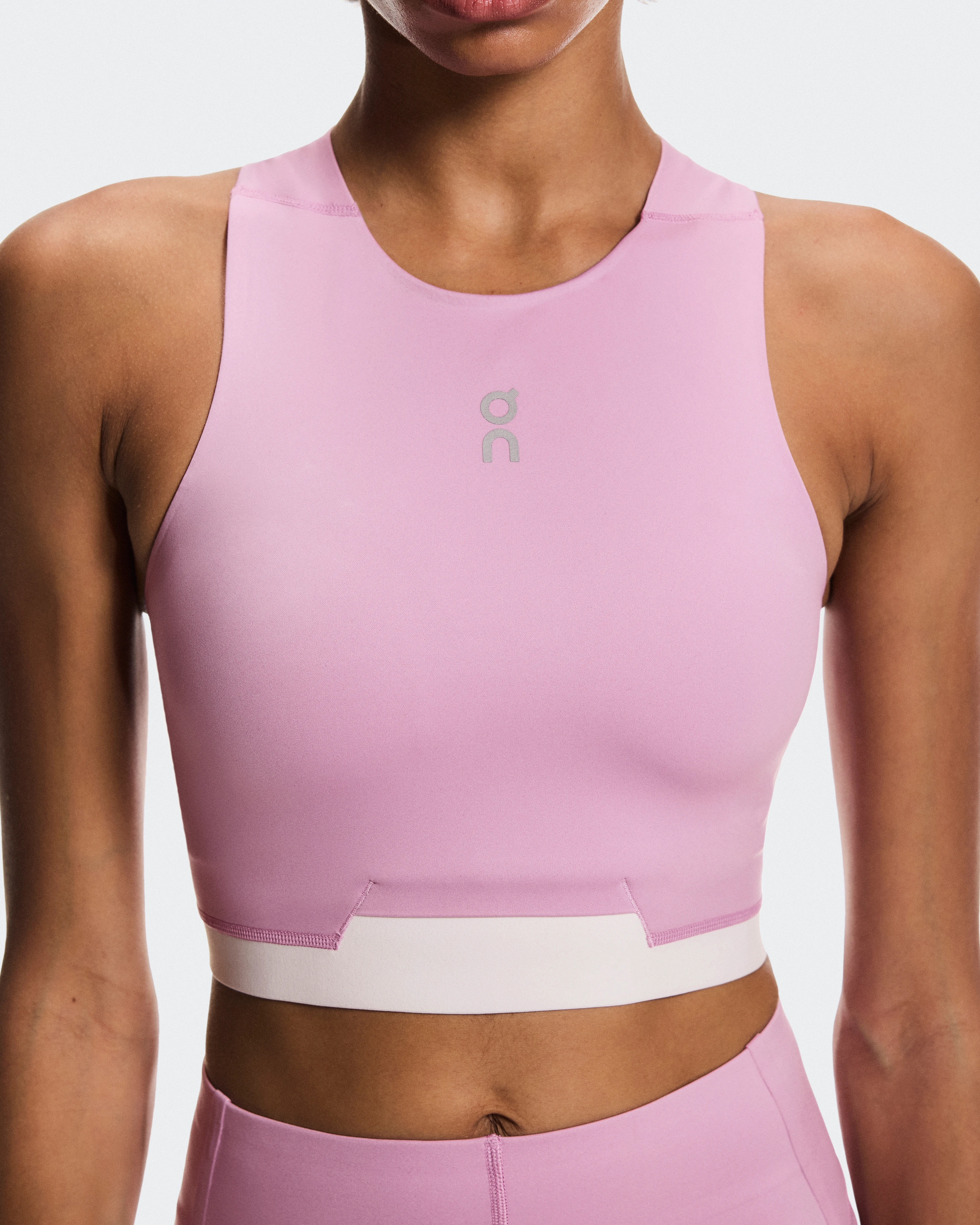 On Train 2-in-1 Crop Sakura Femme Hauts et t-shirts